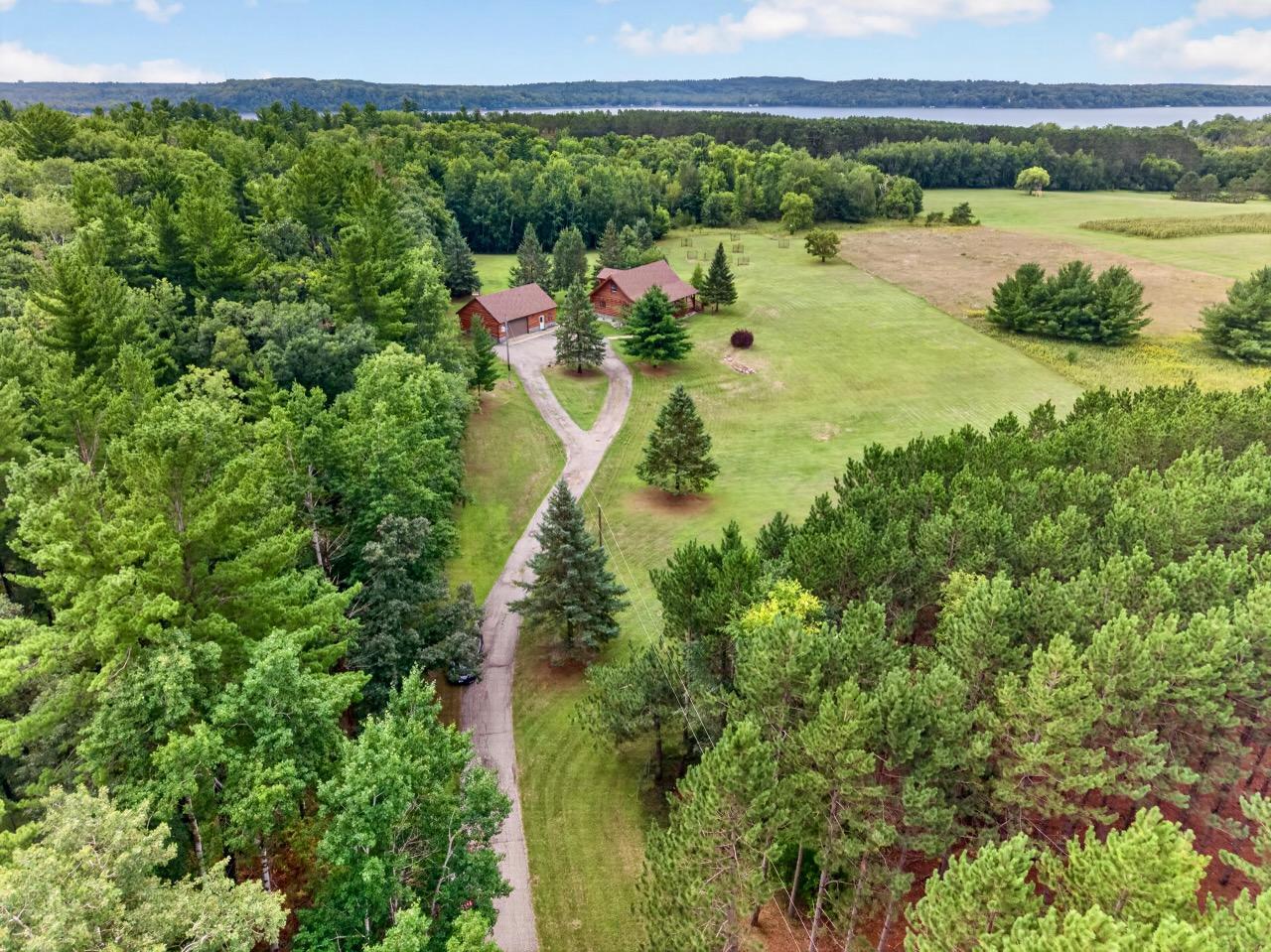 1996 single family home for sale at 49684 440th Street in Perham, MN — 3 bed, 3 bath (photo 16 of 60)