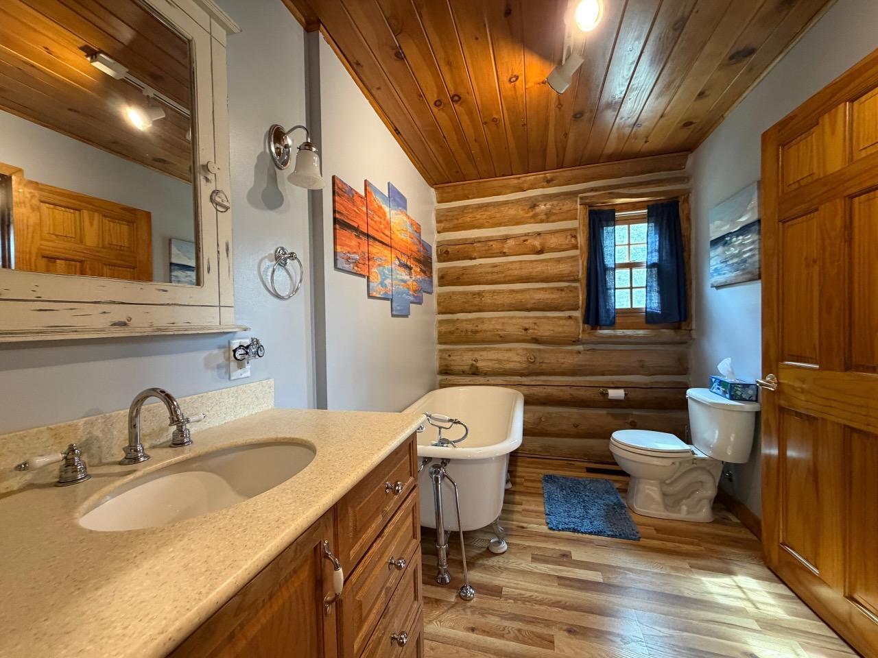 1996 single family home for sale at 49684 440th Street in Perham, MN — 3 bed, 3 bath (photo 33 of 60)