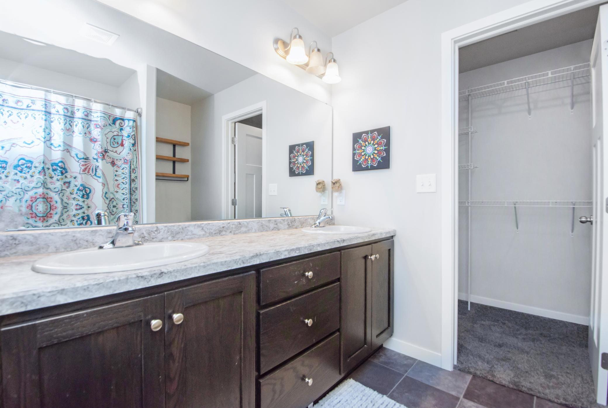 2018 twin home for sale at 3420 17th Street S in Moorhead, MN — 3 bed, 2 bath (photo 17 of 35)