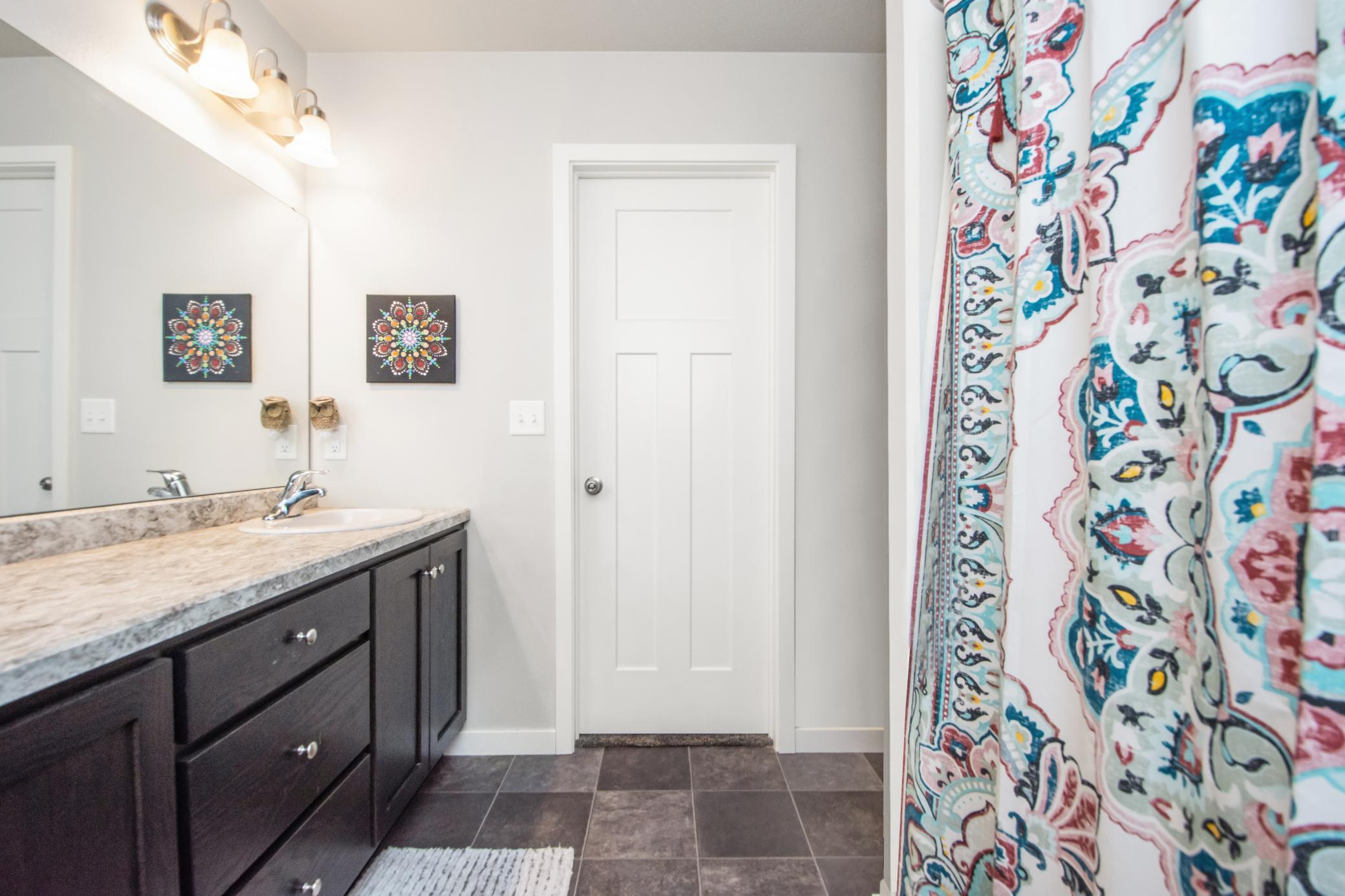 2018 twin home for sale at 3420 17th Street S in Moorhead, MN — 3 bed, 2 bath (photo 18 of 35)