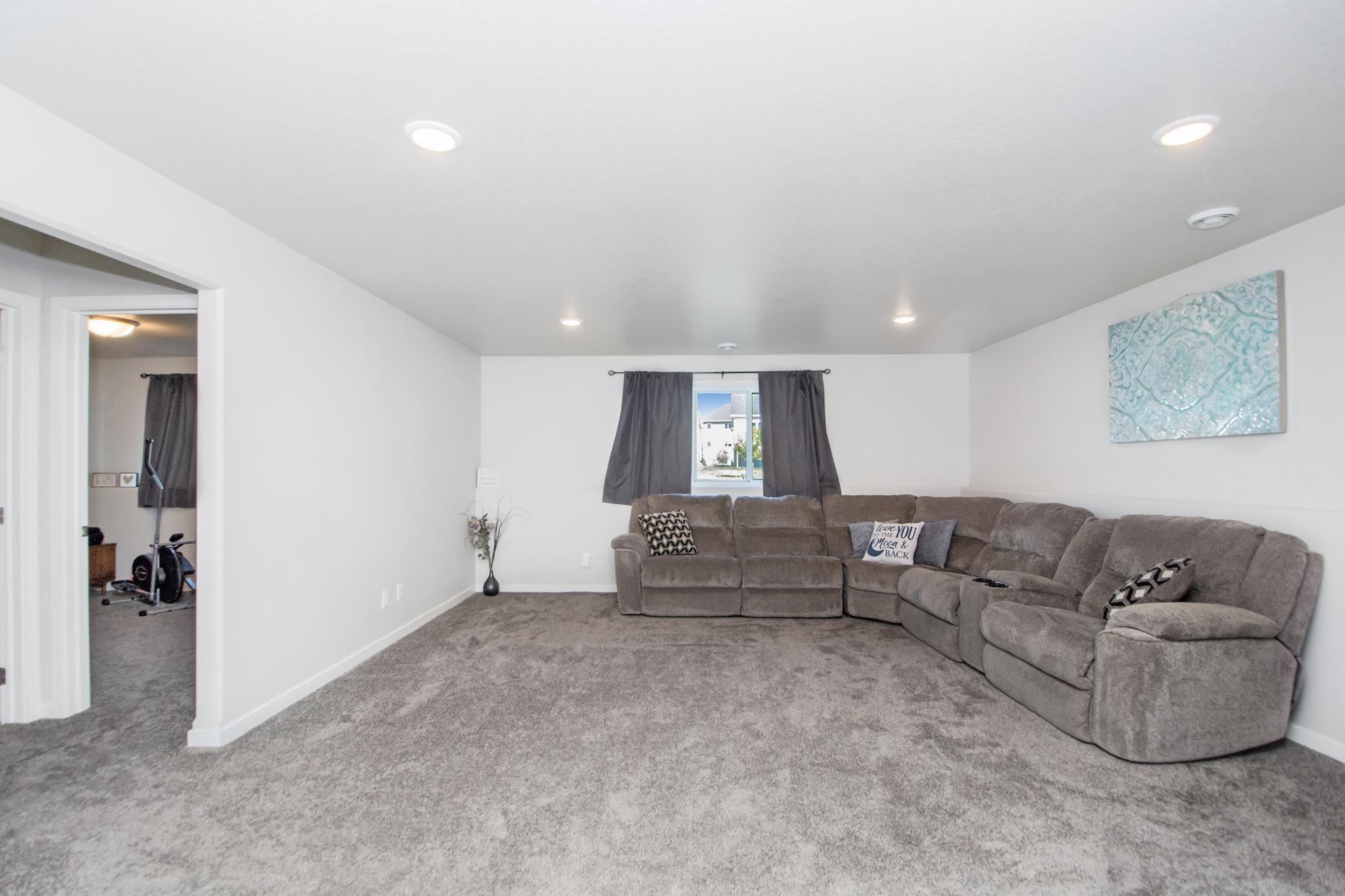 2018 twin home for sale at 3420 17th Street S in Moorhead, MN — 3 bed, 2 bath (photo 23 of 35)