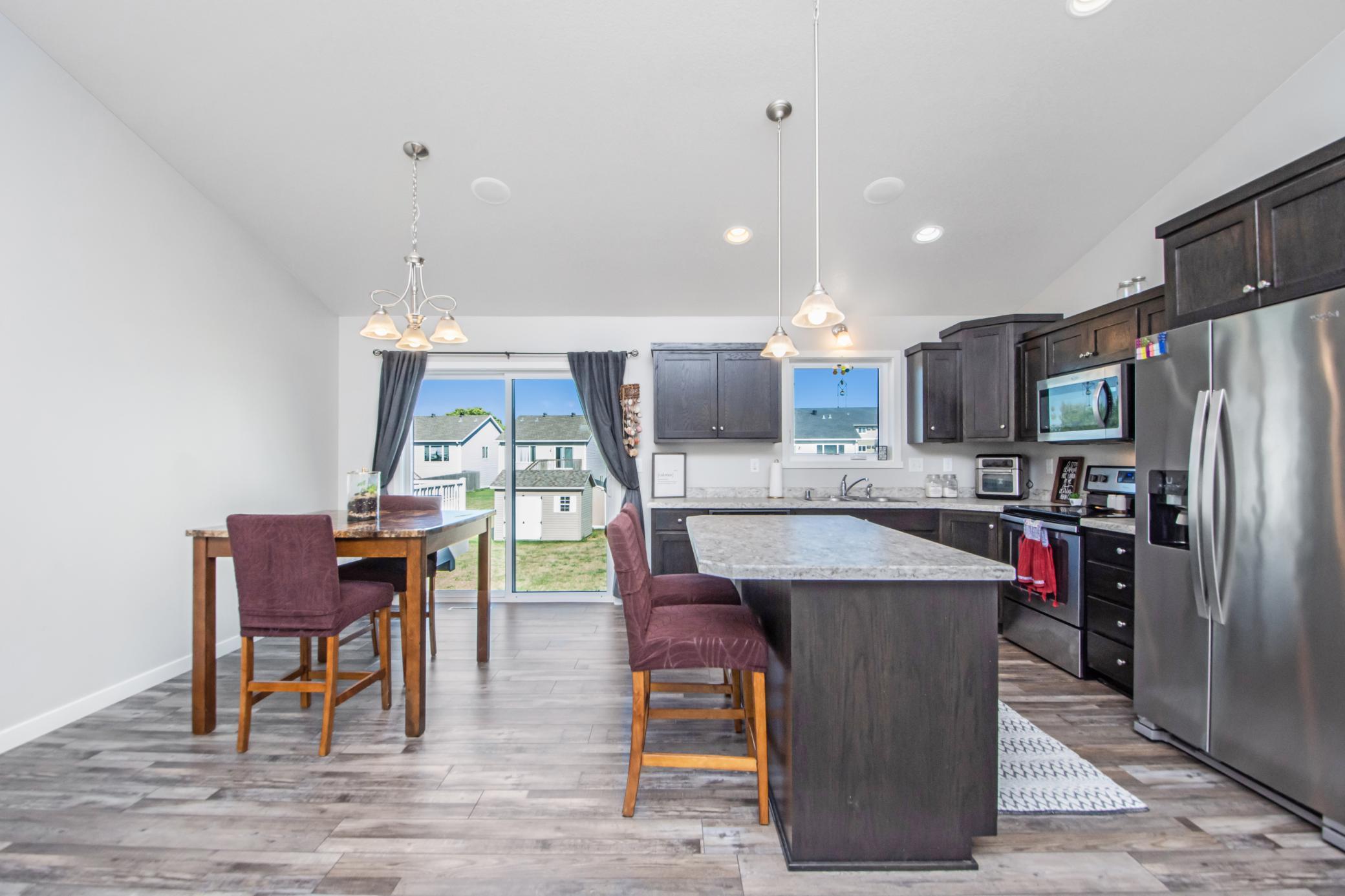 2018 twin home for sale at 3420 17th Street S in Moorhead, MN — 3 bed, 2 bath (photo 4 of 35)