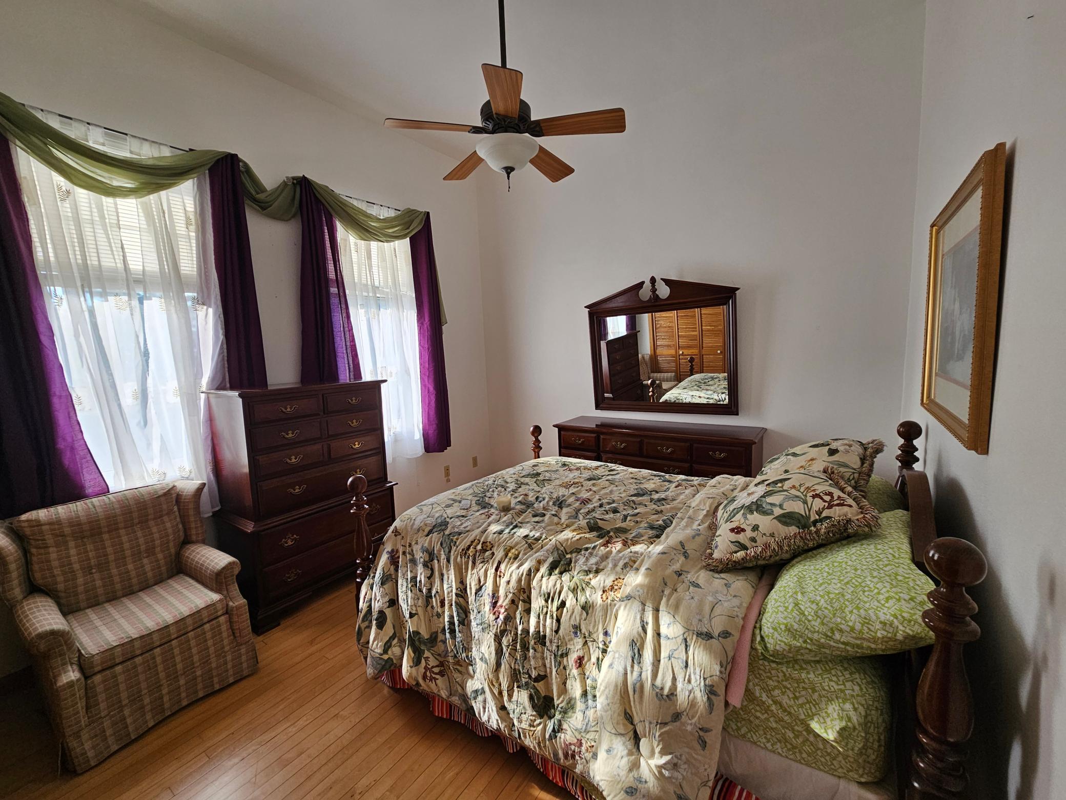 1910 single family home for sale at 205 1st Street N in Fairmount, ND — 4 bed, 3 bath (photo 24 of 38)