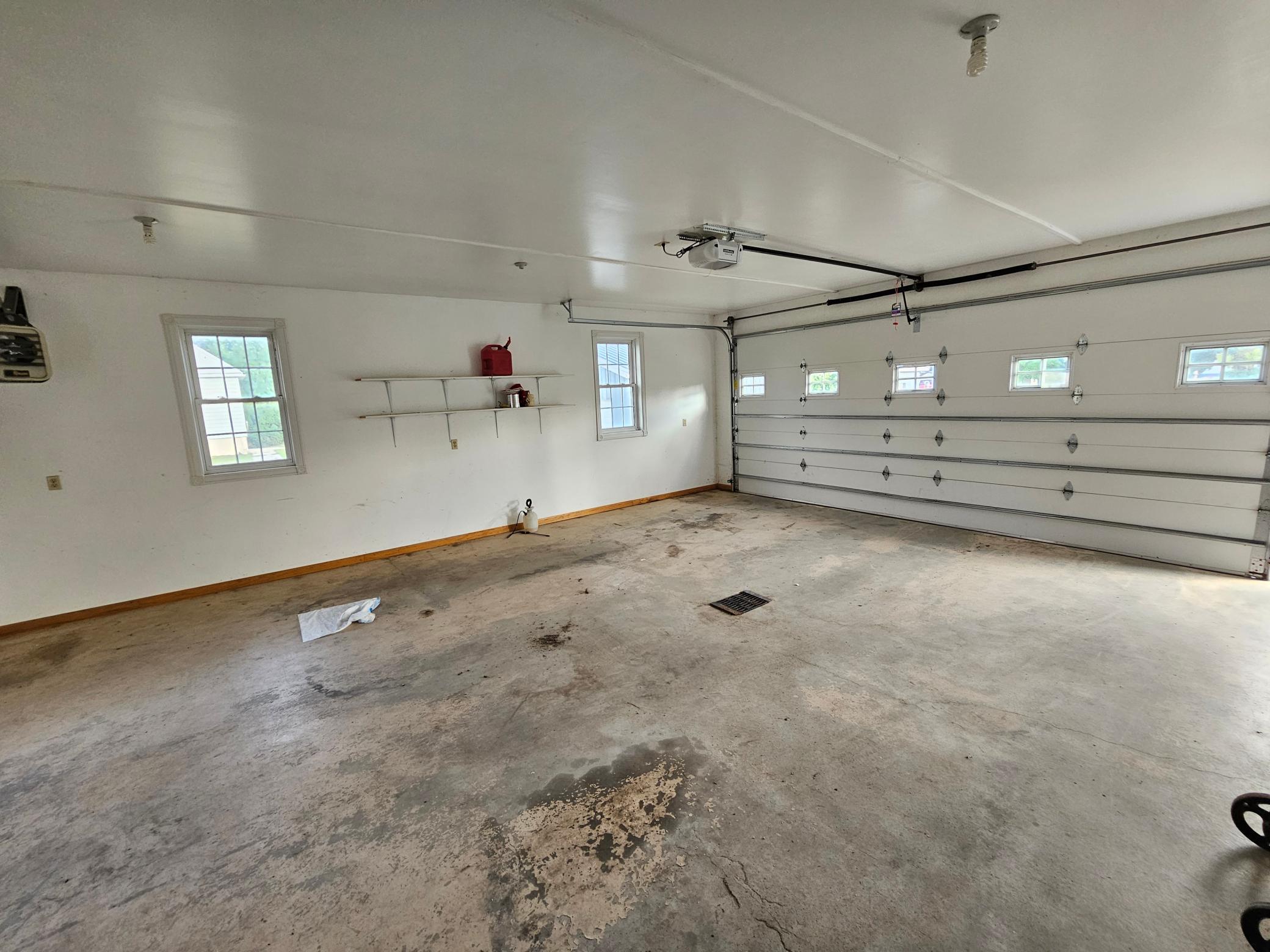 1910 single family home for sale at 205 1st Street N in Fairmount, ND — 4 bed, 3 bath (photo 34 of 38)