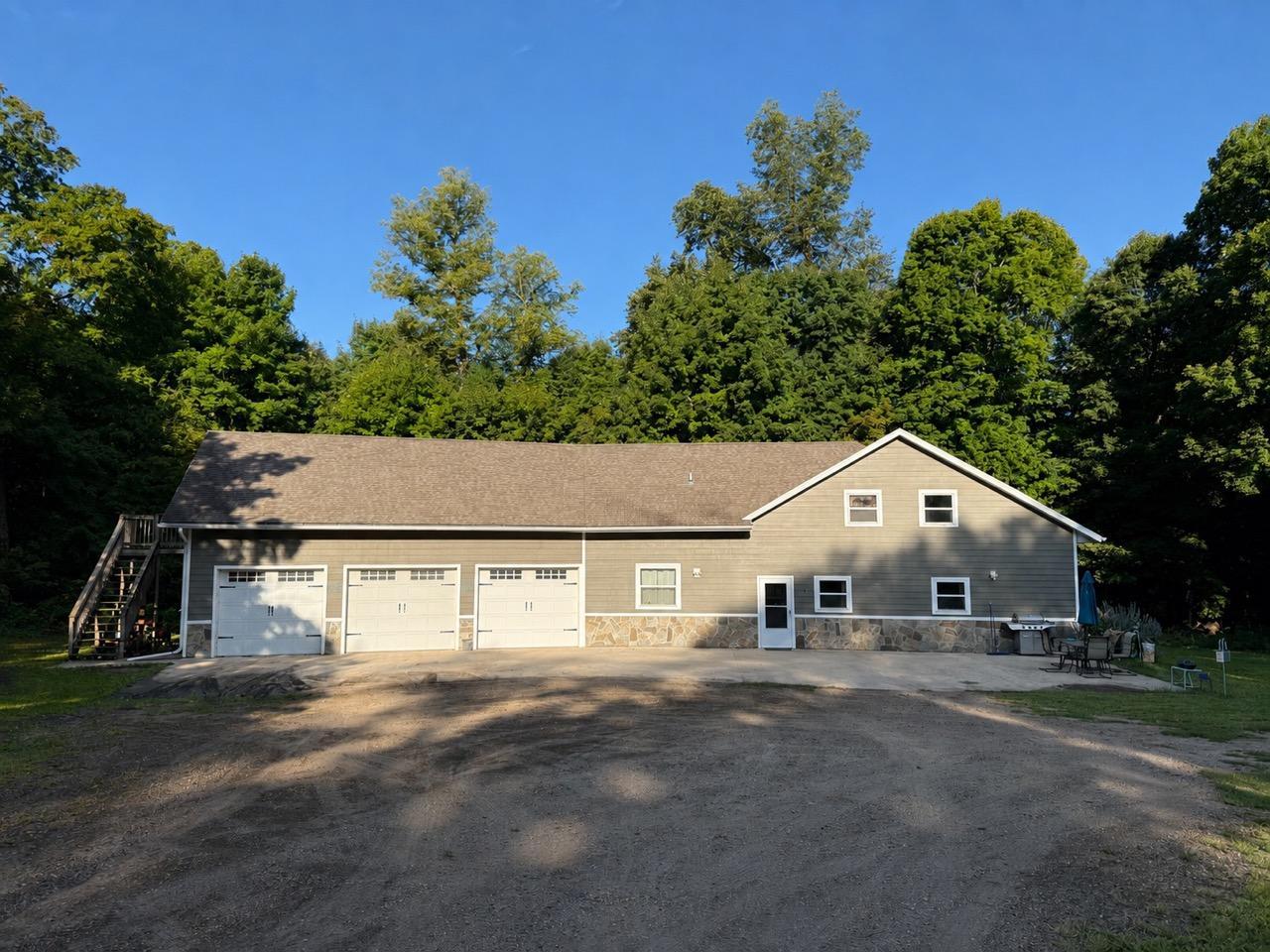 2008 single family home for sale at 30315 River Pointe Trail in Underwood, MN — 4 bed, 3 bath (photo 2 of 54)