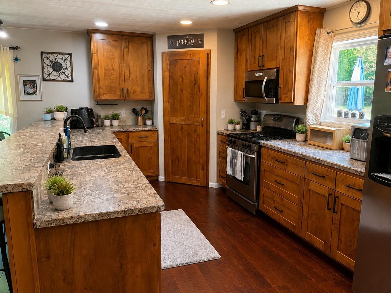 2008 single family home for sale at 30315 River Pointe Trail in Underwood, MN — 4 bed, 3 bath (photo 11 of 54)