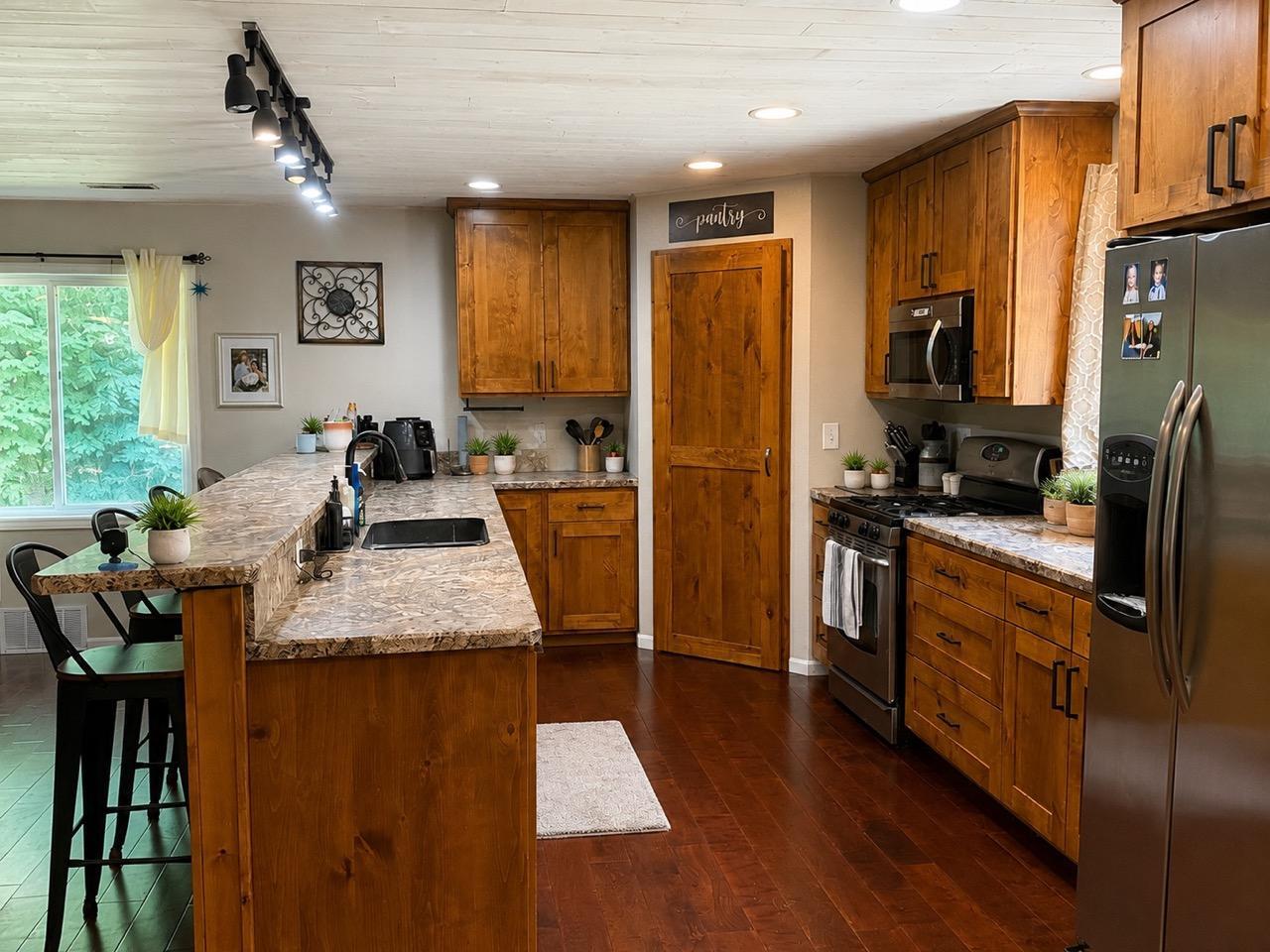 2008 single family home for sale at 30315 River Pointe Trail in Underwood, MN — 4 bed, 3 bath (photo 9 of 54)