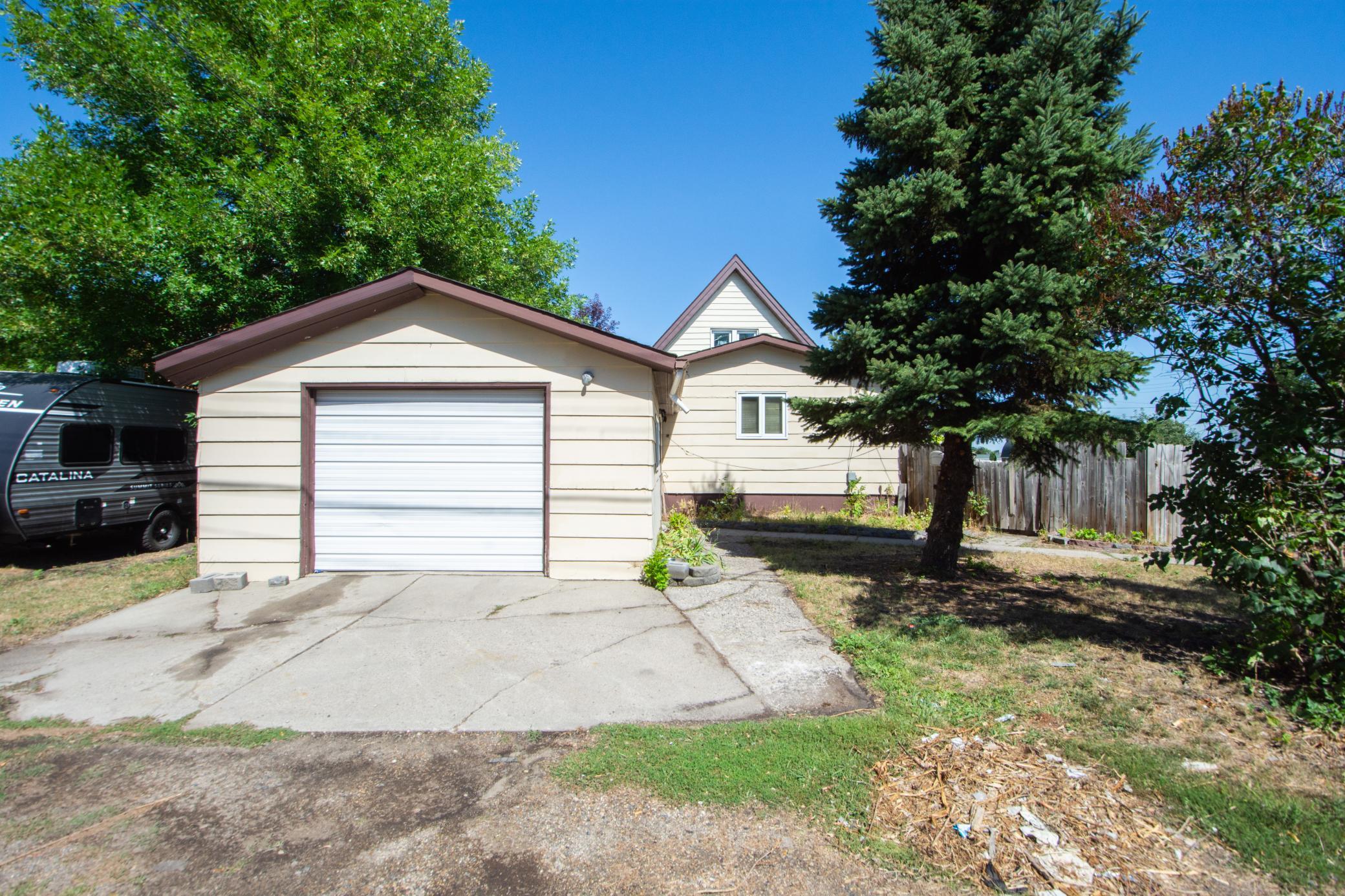 1908 single family home for sale at 509 Center Avenue E in Dilworth, MN — 3 bed, 2 bath (photo 27 of 30)