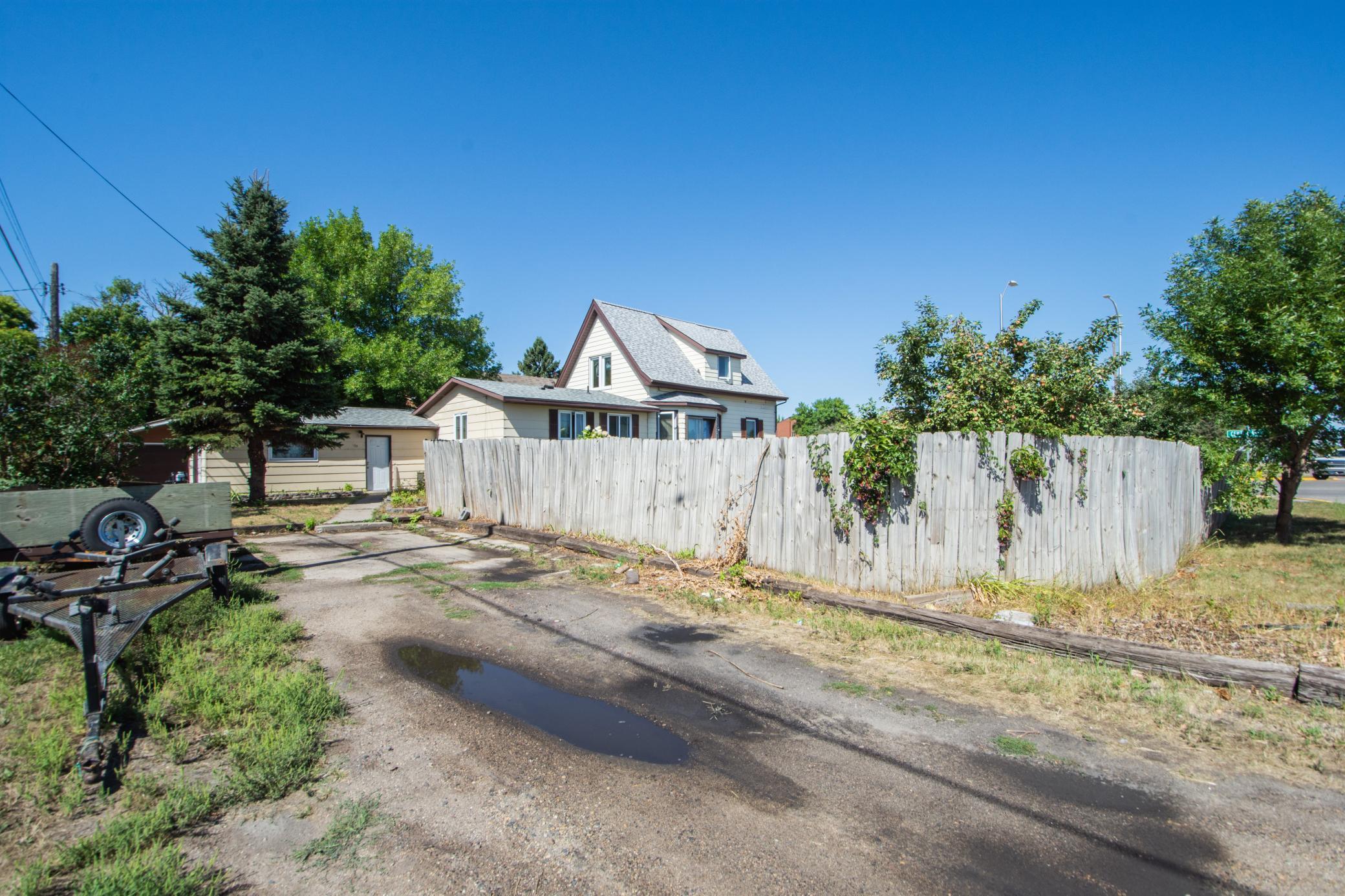 1908 single family home for sale at 509 Center Avenue E in Dilworth, MN — 3 bed, 2 bath (photo 29 of 30)