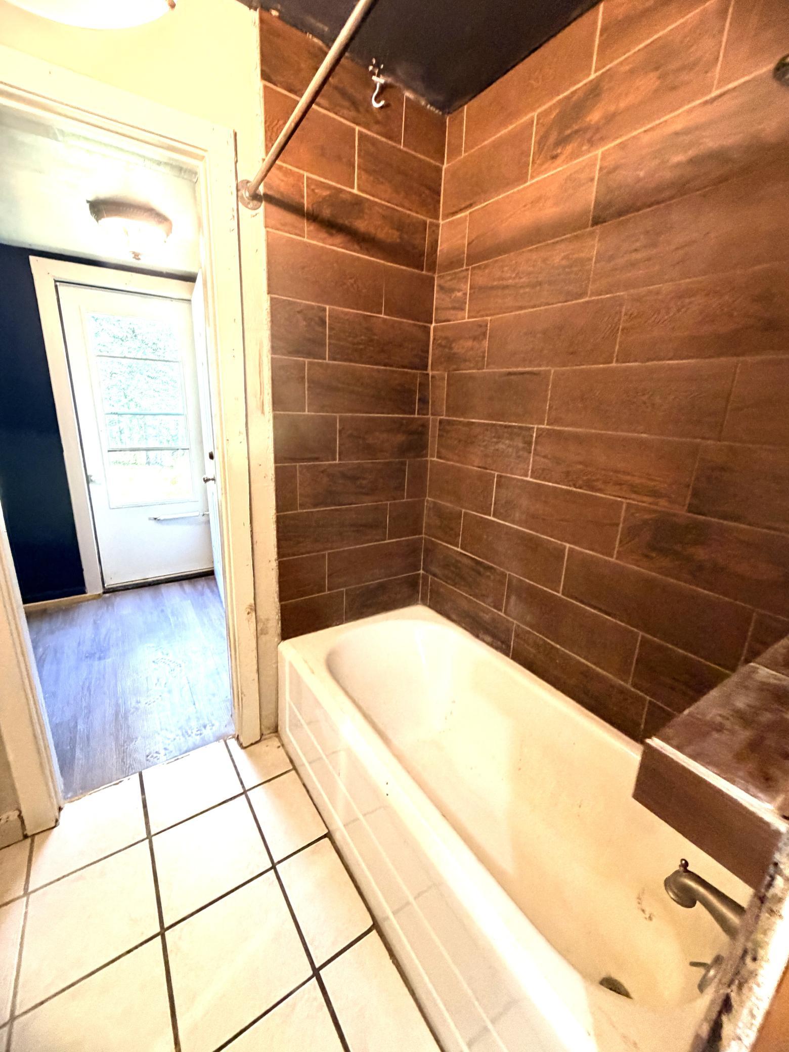 1900 single family home for sale at 102 Sunset Avenue NW in Bagley, MN — 1 bed, 1 bath (photo 15 of 17)