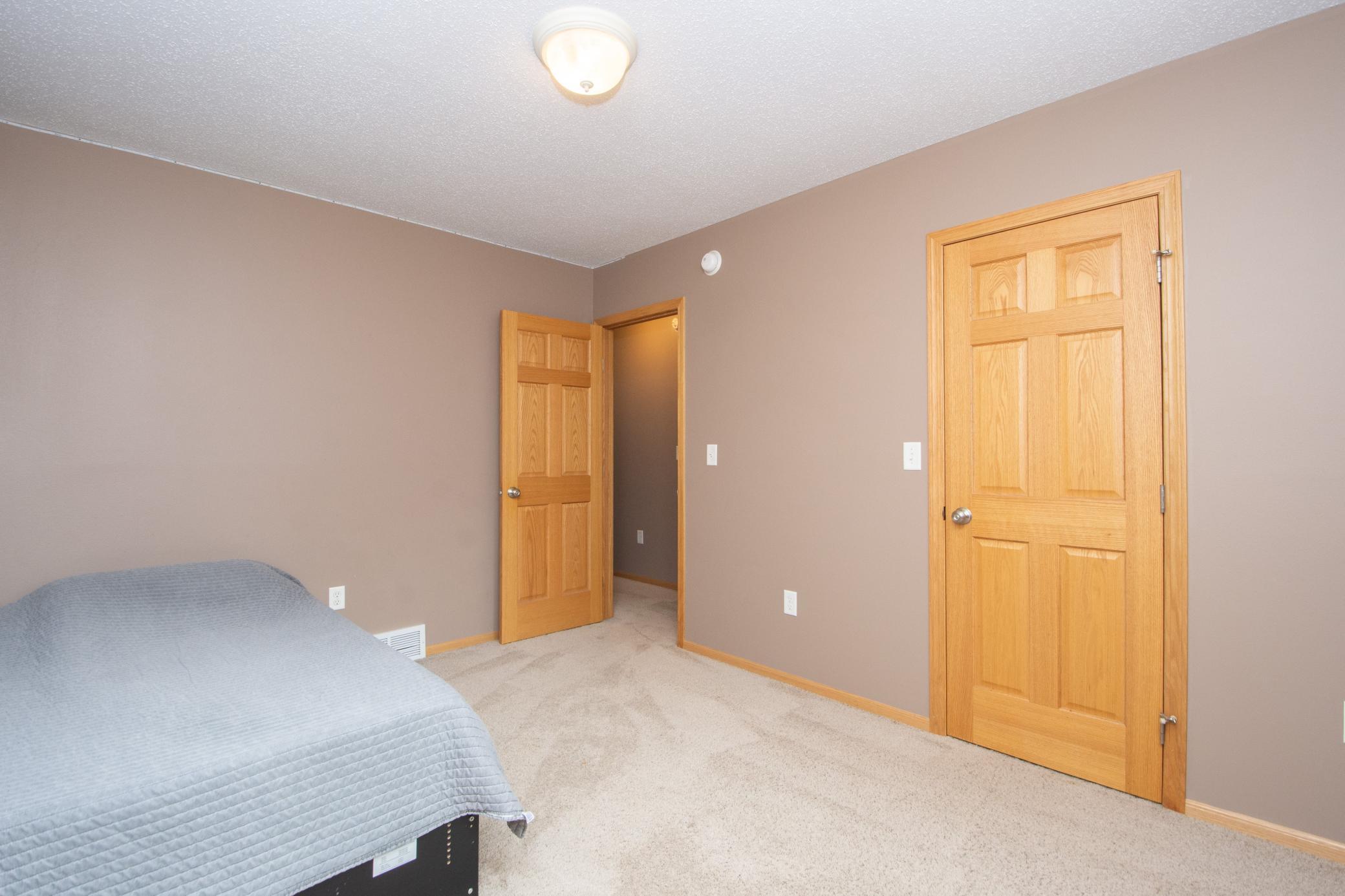 2009 single family home for sale at 1234 35th Street Circle S in Moorhead, MN — 4 bed, 3 bath (photo 36 of 49)