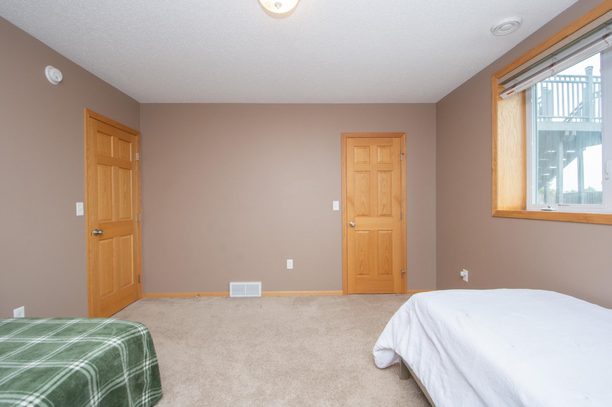 2009 single family home for sale at 1234 35th Street Circle S in Moorhead, MN — 4 bed, 3 bath (photo 42 of 49)