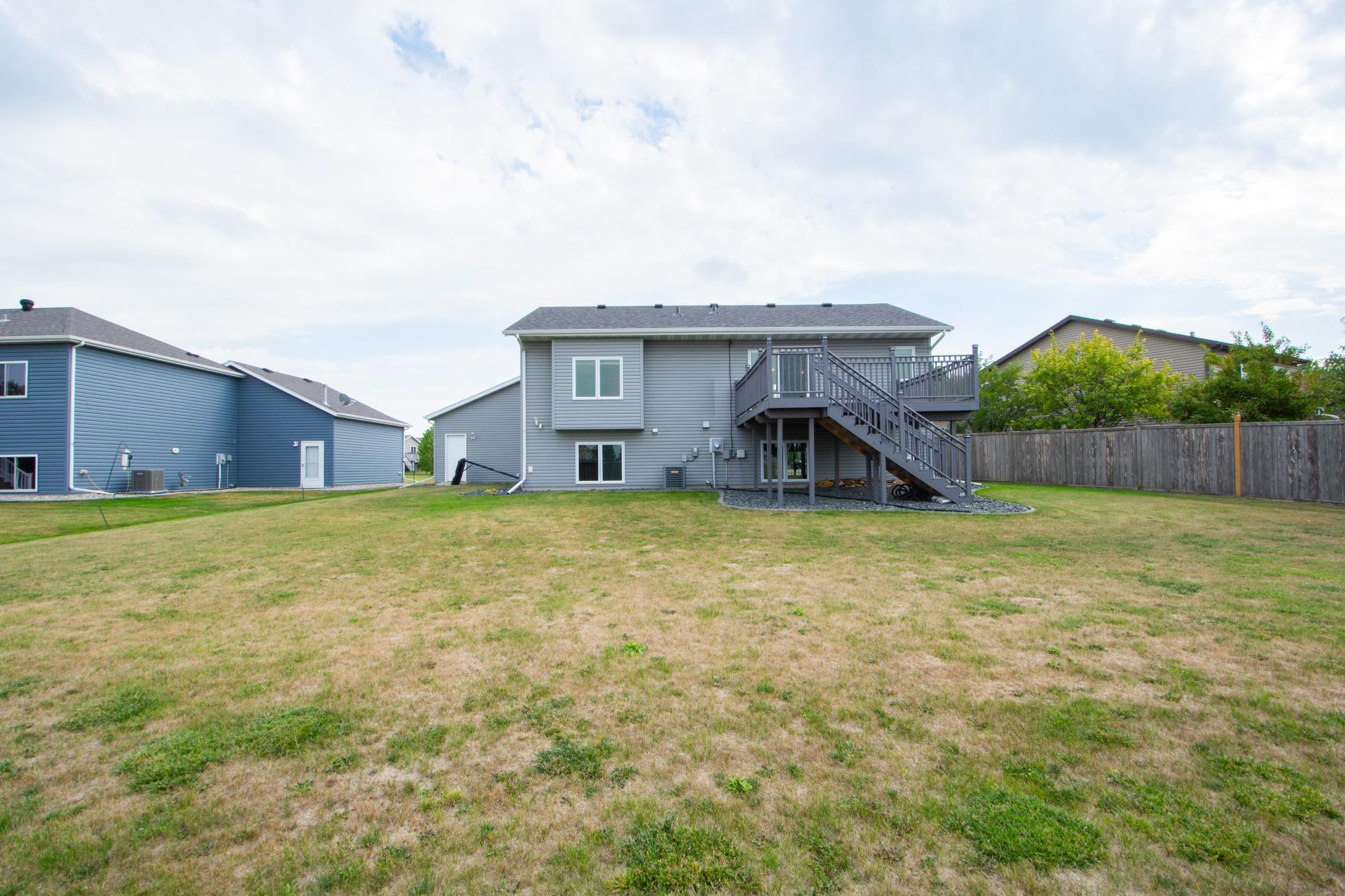 2009 single family home for sale at 1234 35th Street Circle S in Moorhead, MN — 4 bed, 3 bath (photo 47 of 49)