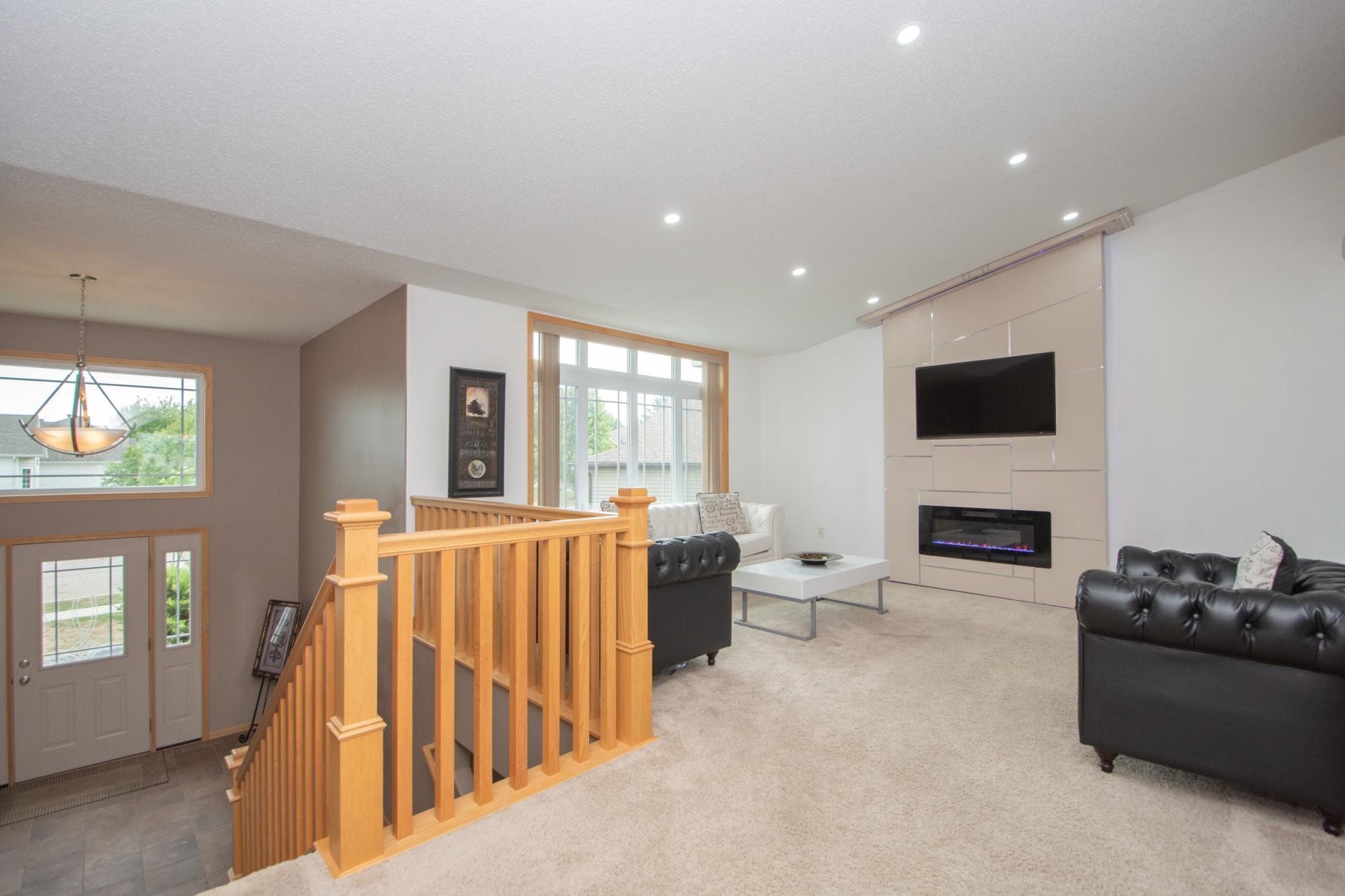 2009 single family home for sale at 1234 35th Street Circle S in Moorhead, MN — 4 bed, 3 bath (photo 7 of 49)