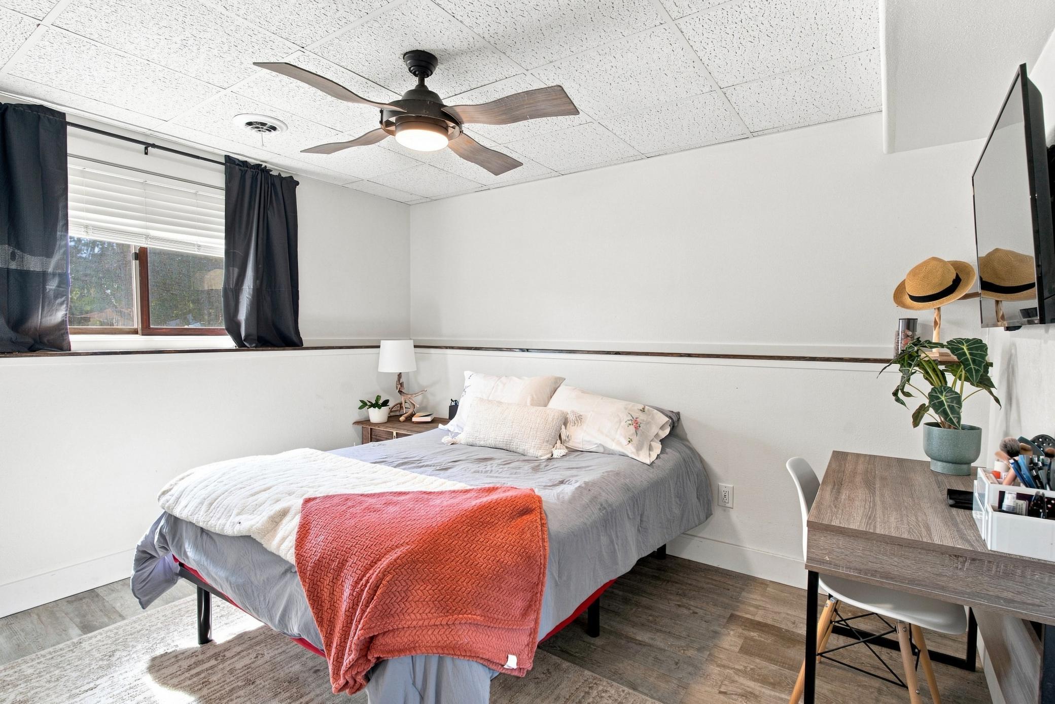 1980 single family home for sale at 543 Crescent Drive in Thompson, ND — 4 bed, 2 bath (photo 17 of 25)