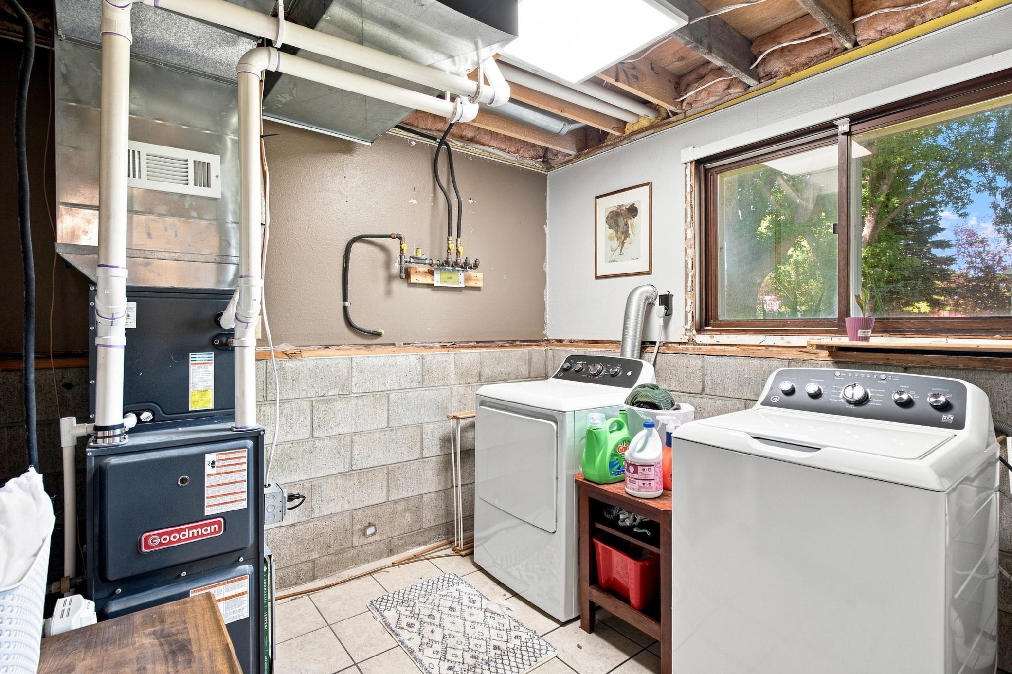 1980 single family home for sale at 543 Crescent Drive in Thompson, ND — 4 bed, 2 bath (photo 19 of 25)