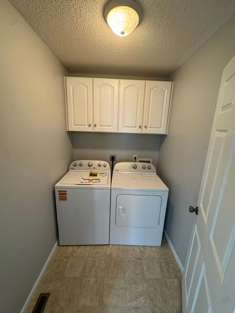 2004 single family home for sale at 420 14th Avenue S in Fargo, ND — 4 bed, 2 bath (photo 11 of 29)