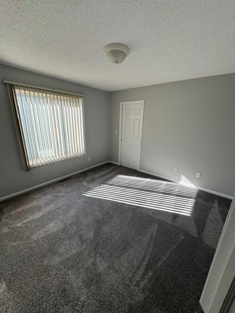 2004 single family home for sale at 420 14th Avenue S in Fargo, ND — 4 bed, 2 bath (photo 12 of 29)