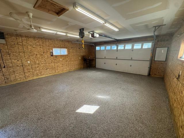 2004 single family home for sale at 420 14th Avenue S in Fargo, ND — 4 bed, 2 bath (photo 27 of 29)