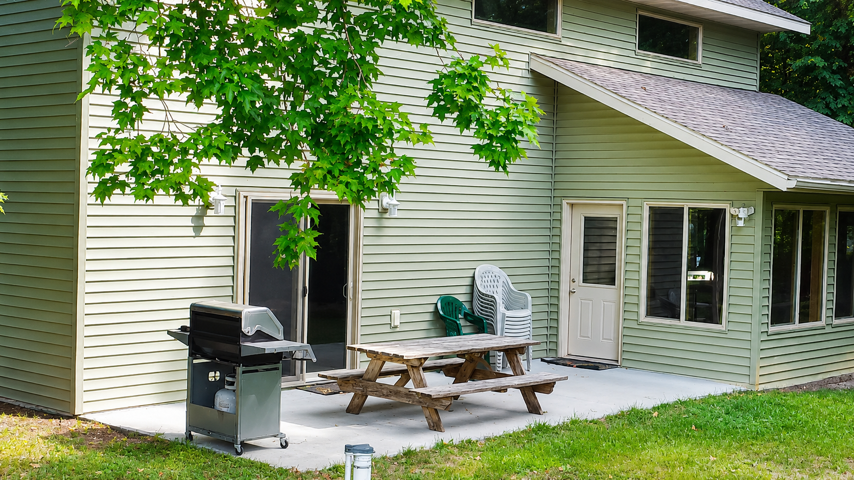 2021 single family home for sale at 41860 County Highway 1 in Ottertail, MN — 4 bed, 2 bath (photo 5 of 33)