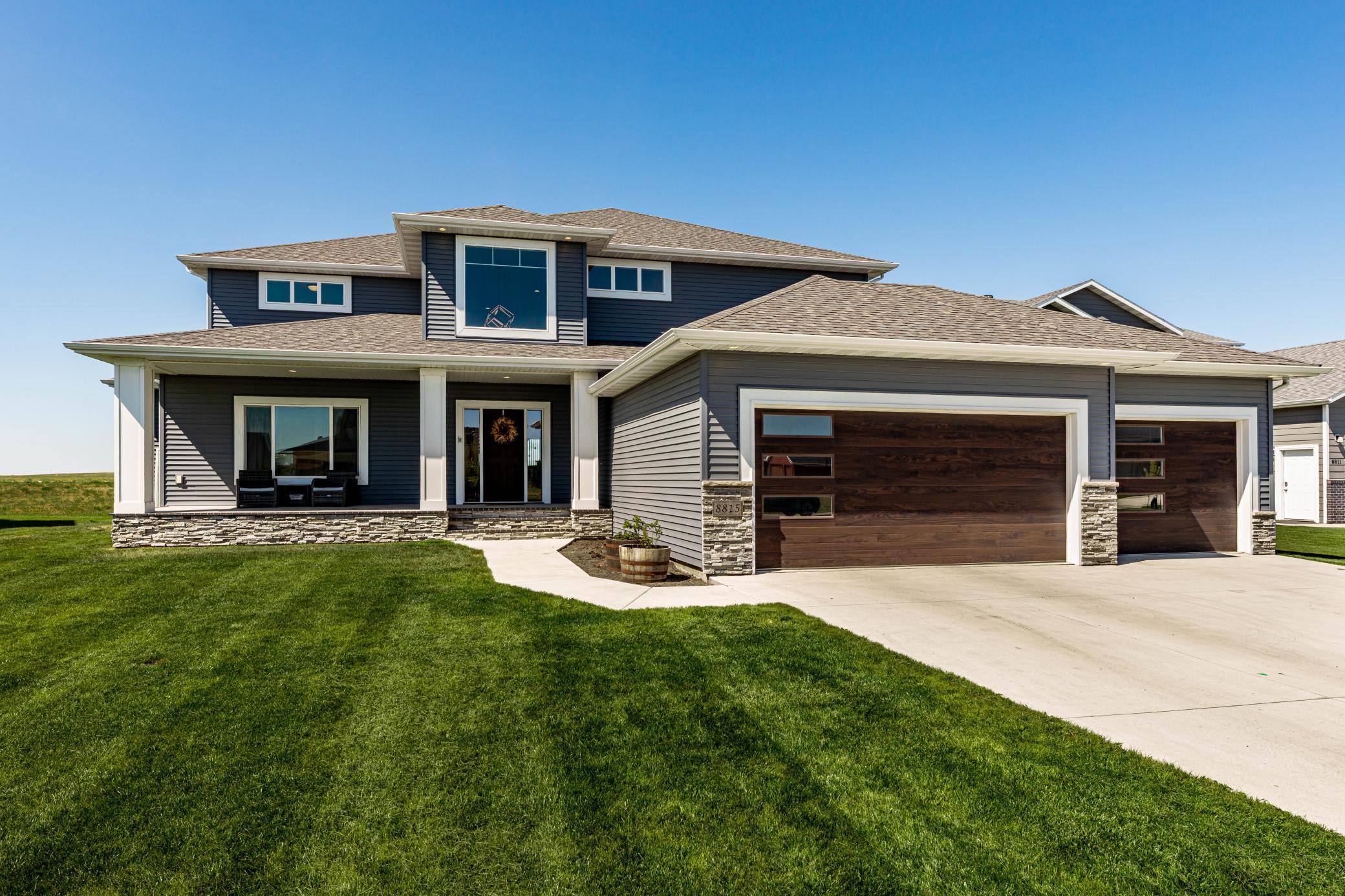 2022 single family home for sale at 8815 Northern Lights Avenue in Horace, ND — 4 bed, 3 bath (photo 2 of 56)