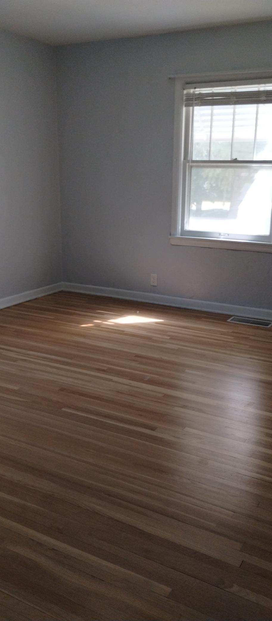 1947 single family home for sale at 1538 7th Street N in Fargo, ND — 3 bed, 1 bath (photo 19 of 35)