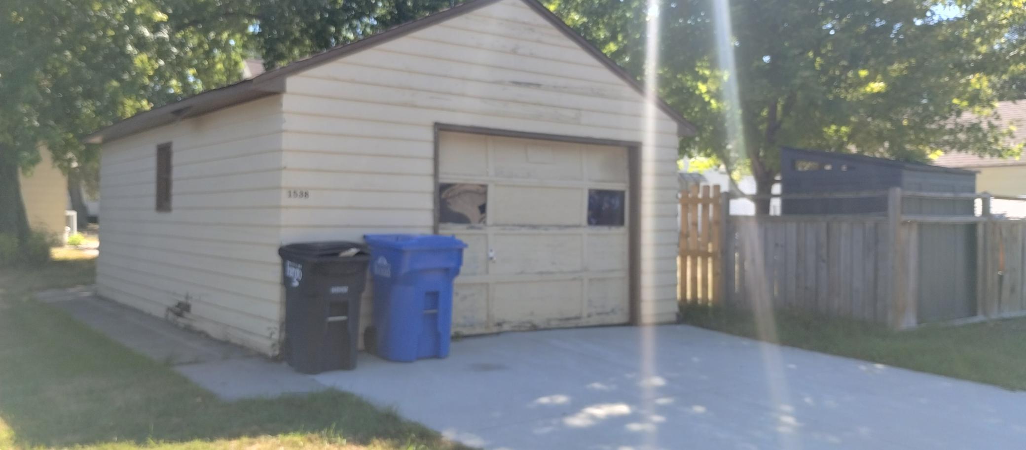 1947 single family home for sale at 1538 7th Street N in Fargo, ND — 3 bed, 1 bath (photo 5 of 35)