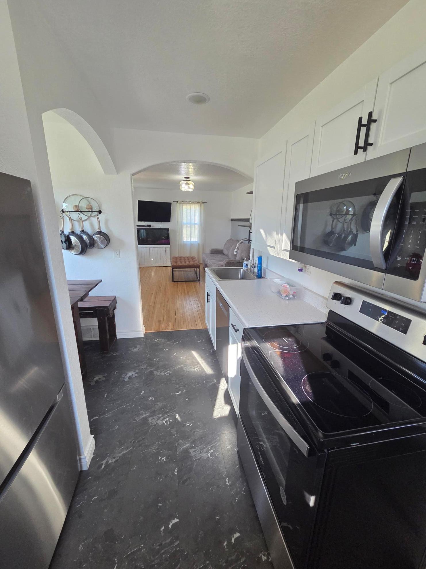1935 single family home for sale at 206 1st Street NE in Lidgerwood, ND — 3 bed, 2 bath (photo 6 of 17)