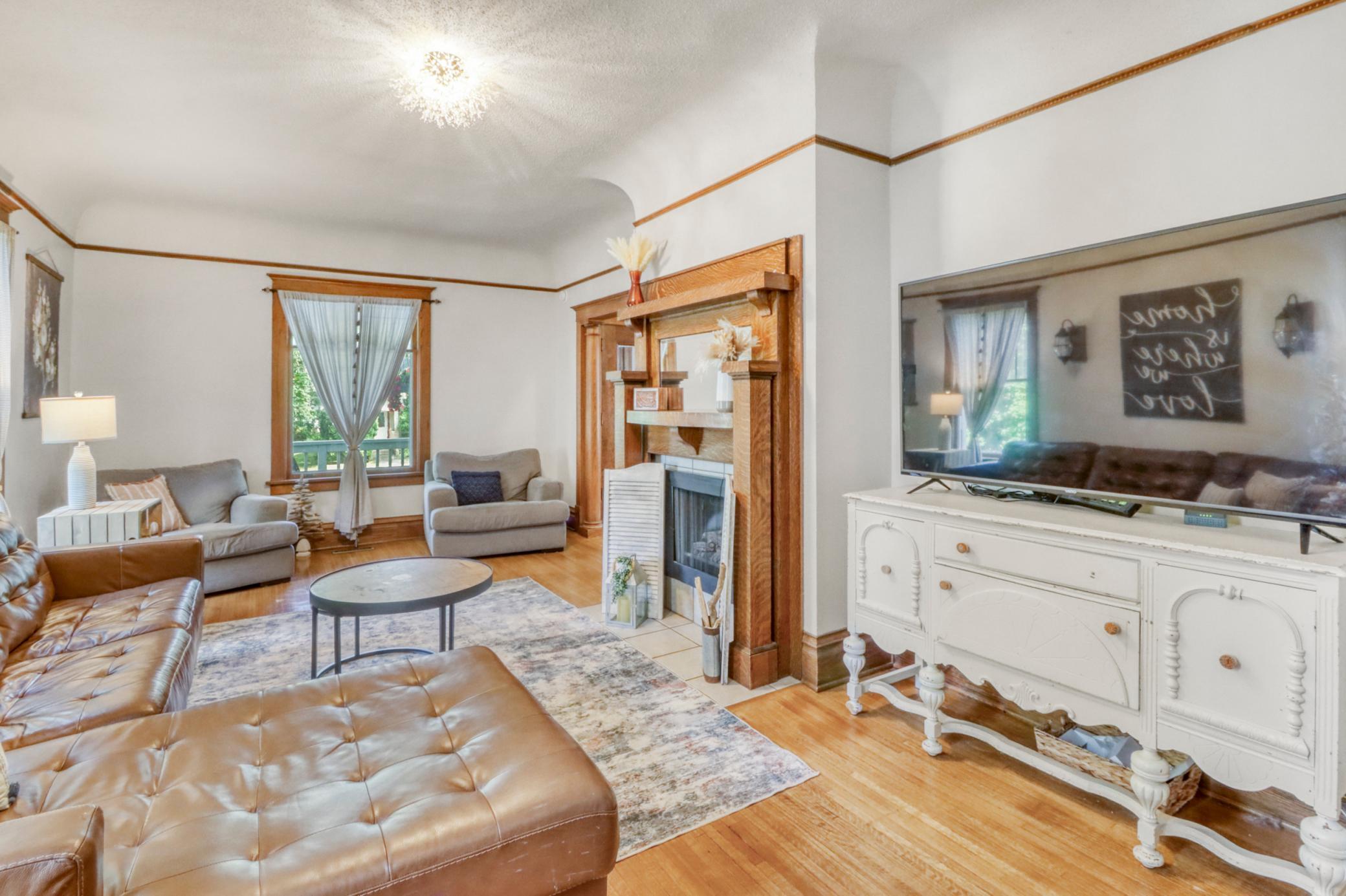1911 single family home for sale at 322 3rd Avenue SE in Pelican Rapids, MN — 4 bed, 4 bath (photo 18 of 61)