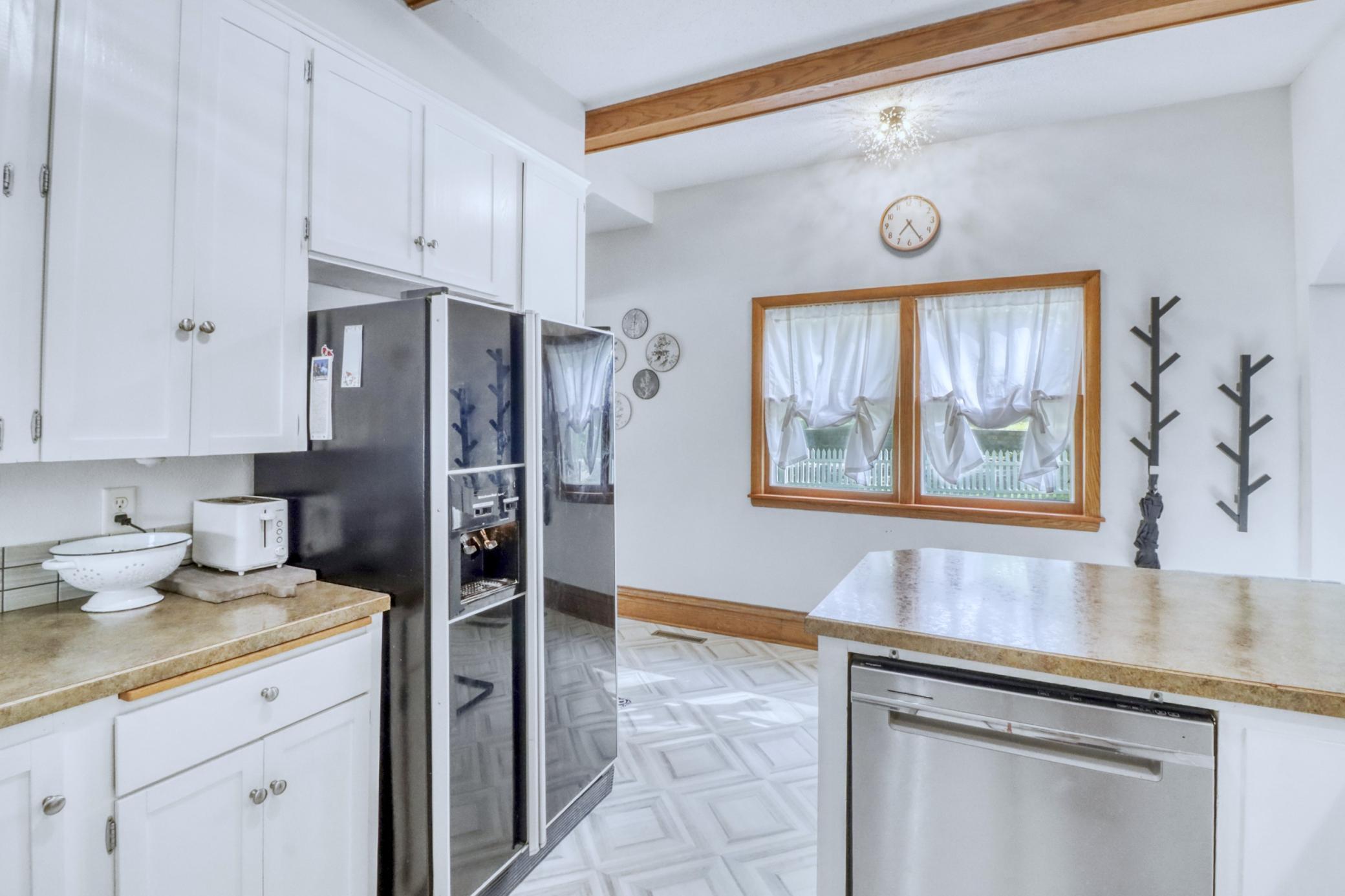 1911 single family home for sale at 322 3rd Avenue SE in Pelican Rapids, MN — 4 bed, 4 bath (photo 24 of 61)
