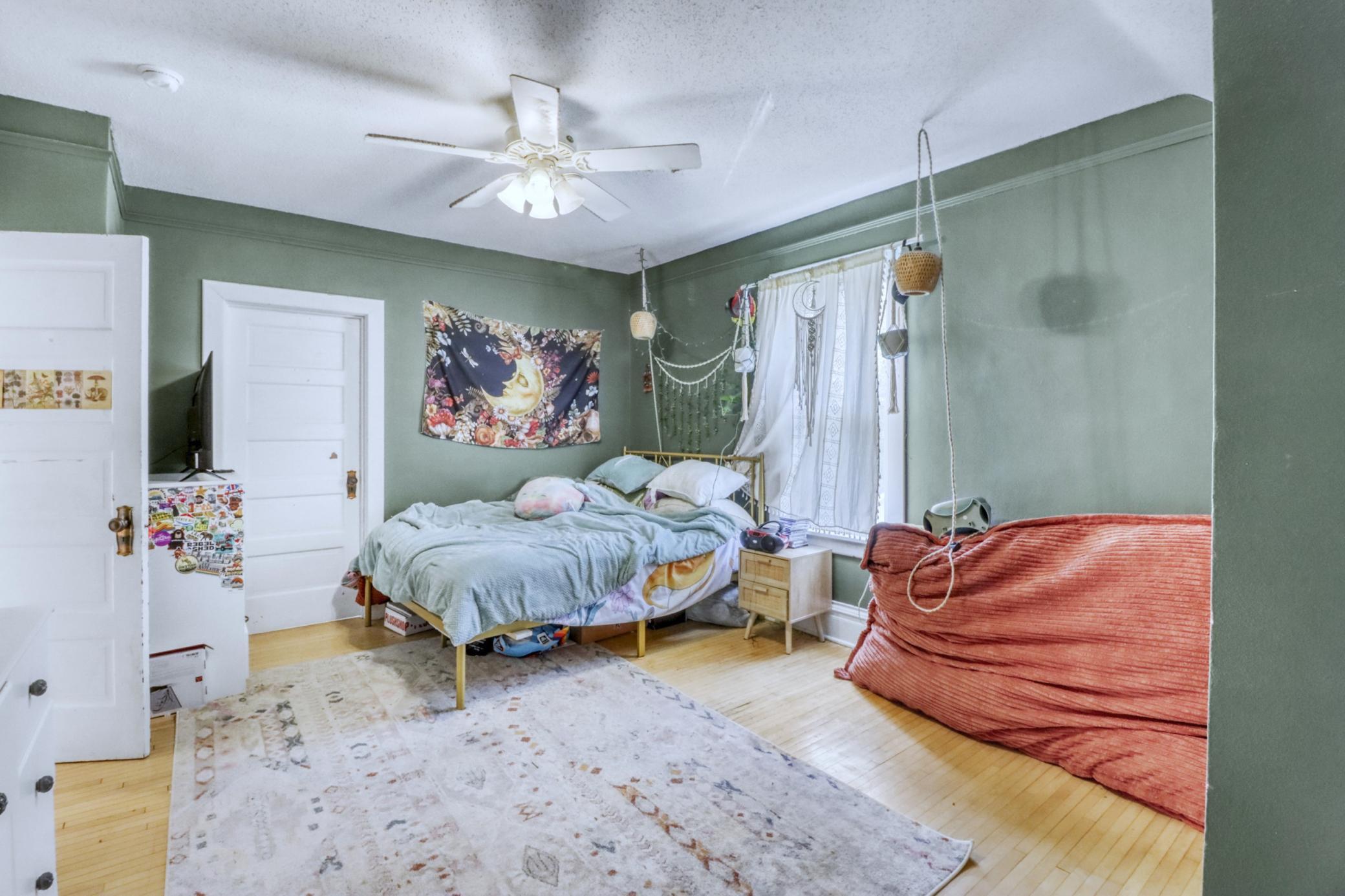 1911 single family home for sale at 322 3rd Avenue SE in Pelican Rapids, MN — 4 bed, 4 bath (photo 39 of 61)