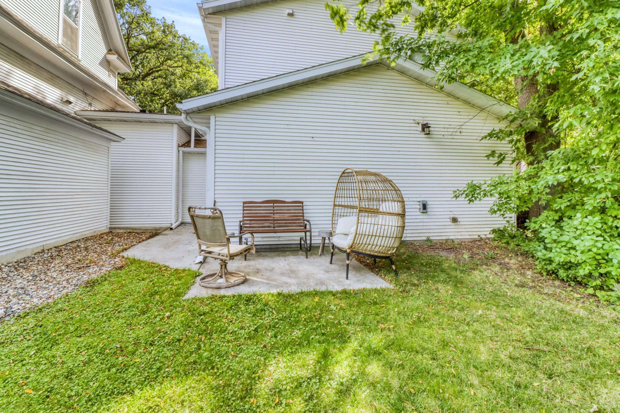 1911 single family home for sale at 322 3rd Avenue SE in Pelican Rapids, MN — 4 bed, 4 bath (photo 51 of 61)