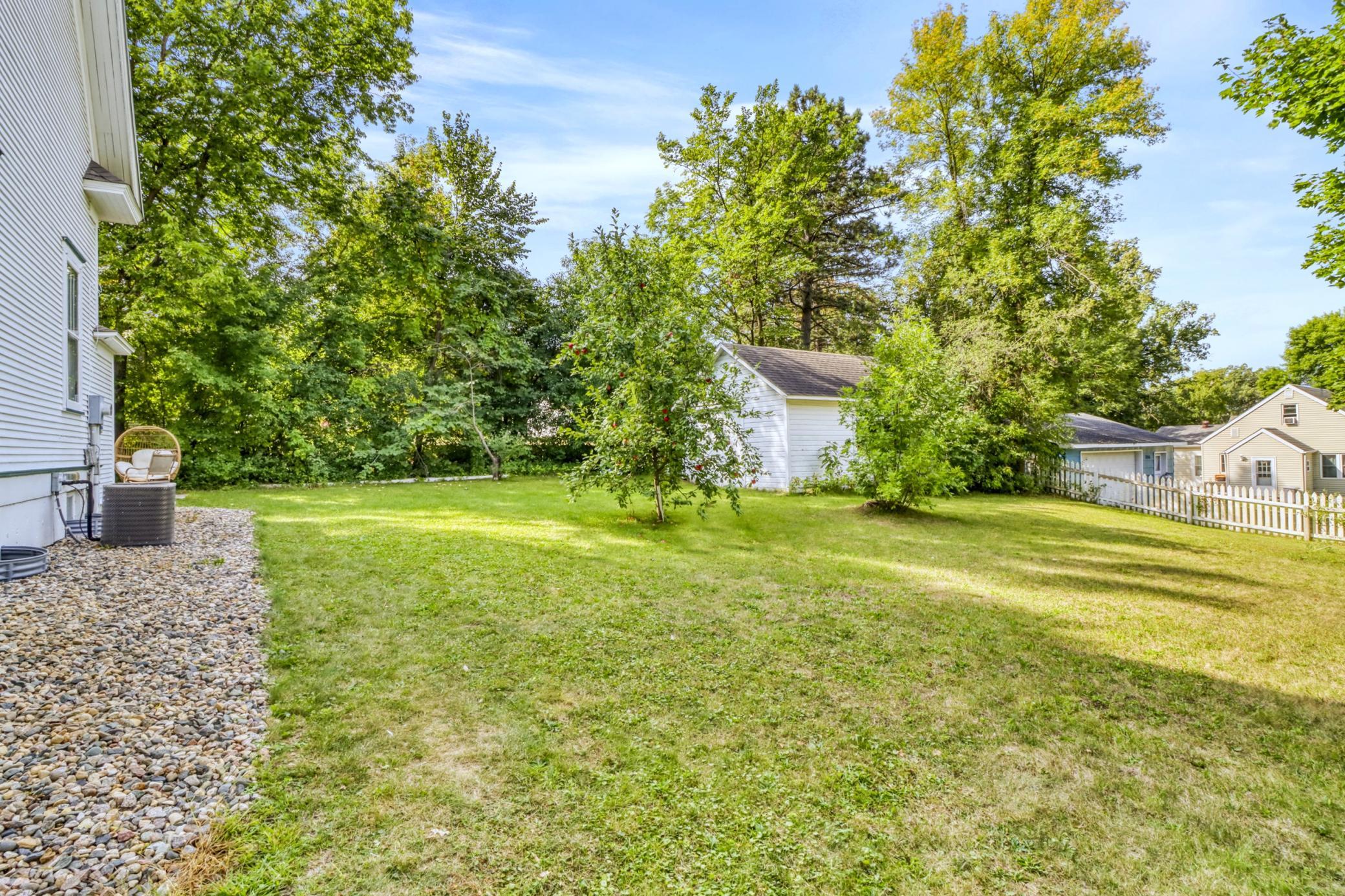 1911 single family home for sale at 322 3rd Avenue SE in Pelican Rapids, MN — 4 bed, 4 bath (photo 56 of 61)
