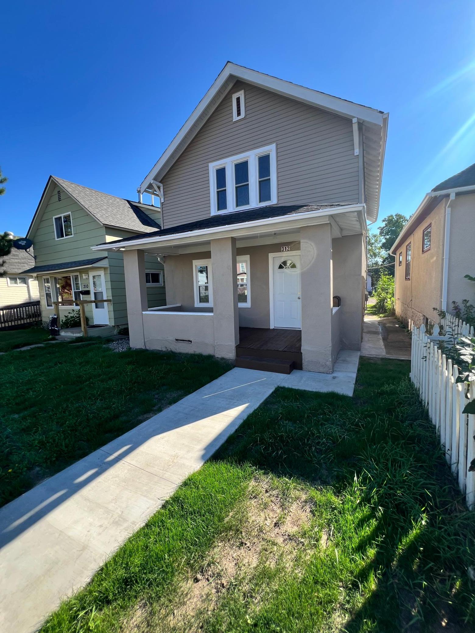 1924 single family home for sale at 312 2nd Street in Nashwauk, MN — 3 bed, 2 bath (photo 3 of 36)