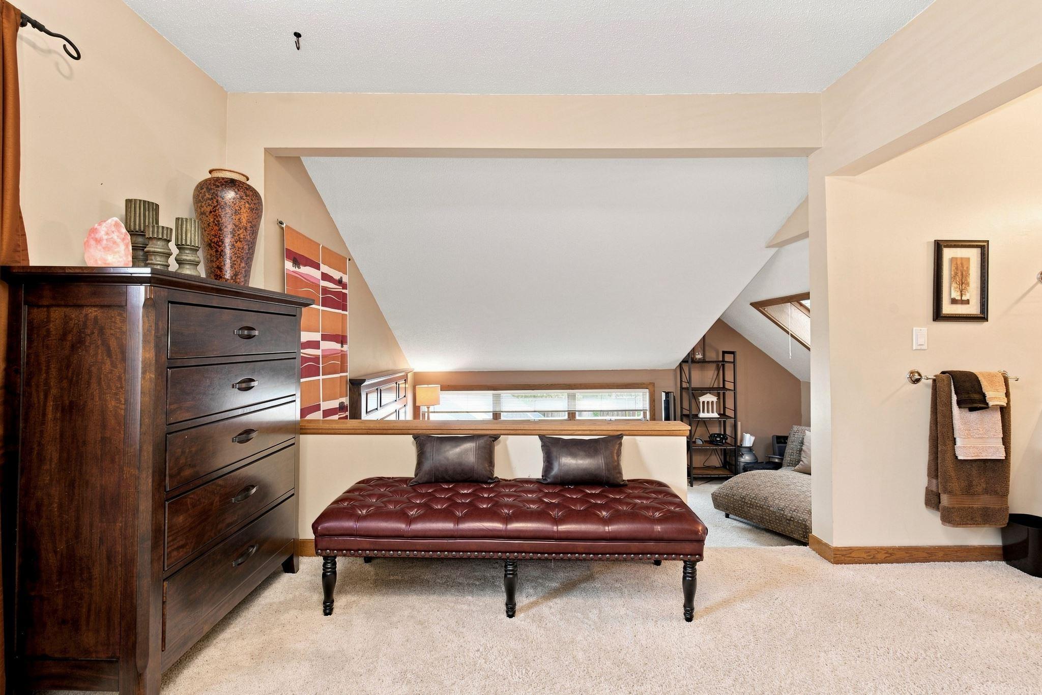 1920 single family home for sale at 1318 7th Street S in Fargo, ND — 3 bed, 2 bath (photo 20 of 45)