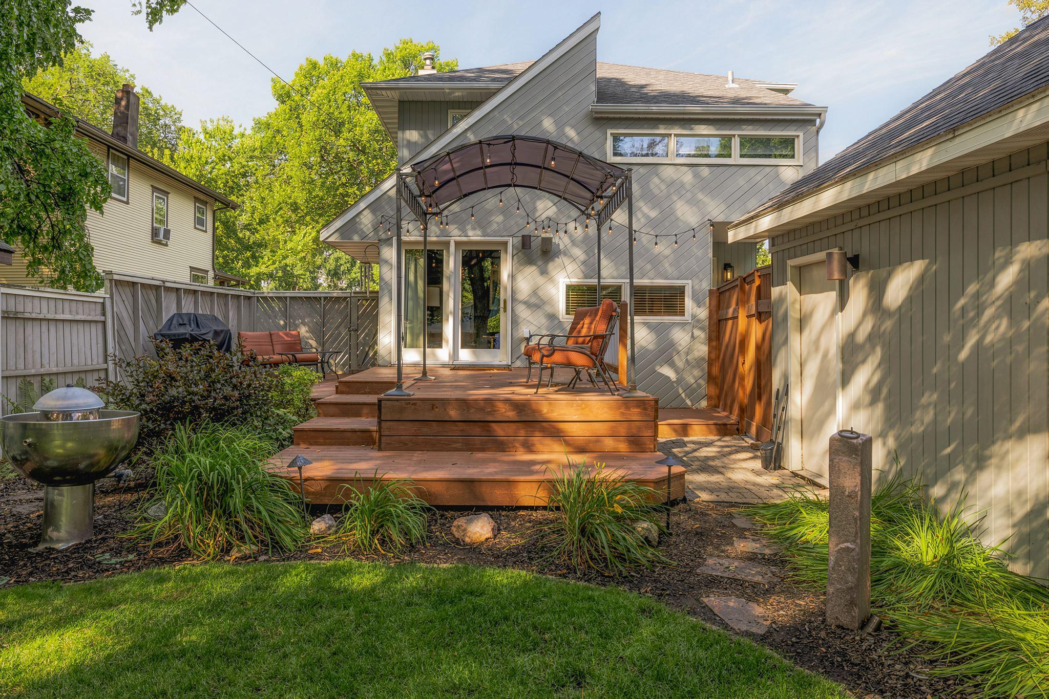 1920 single family home for sale at 1318 7th Street S in Fargo, ND — 3 bed, 2 bath (photo 34 of 45)