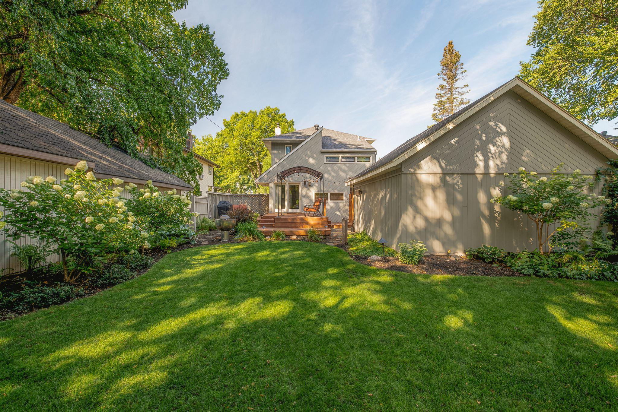 1920 single family home for sale at 1318 7th Street S in Fargo, ND — 3 bed, 2 bath (photo 36 of 45)