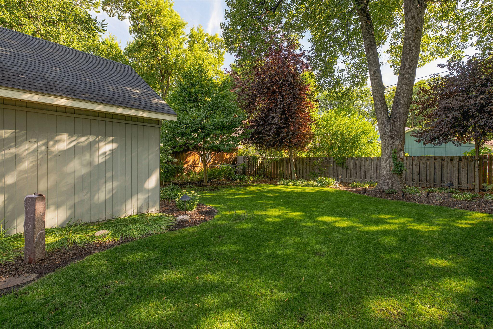 1920 single family home for sale at 1318 7th Street S in Fargo, ND — 3 bed, 2 bath (photo 37 of 45)