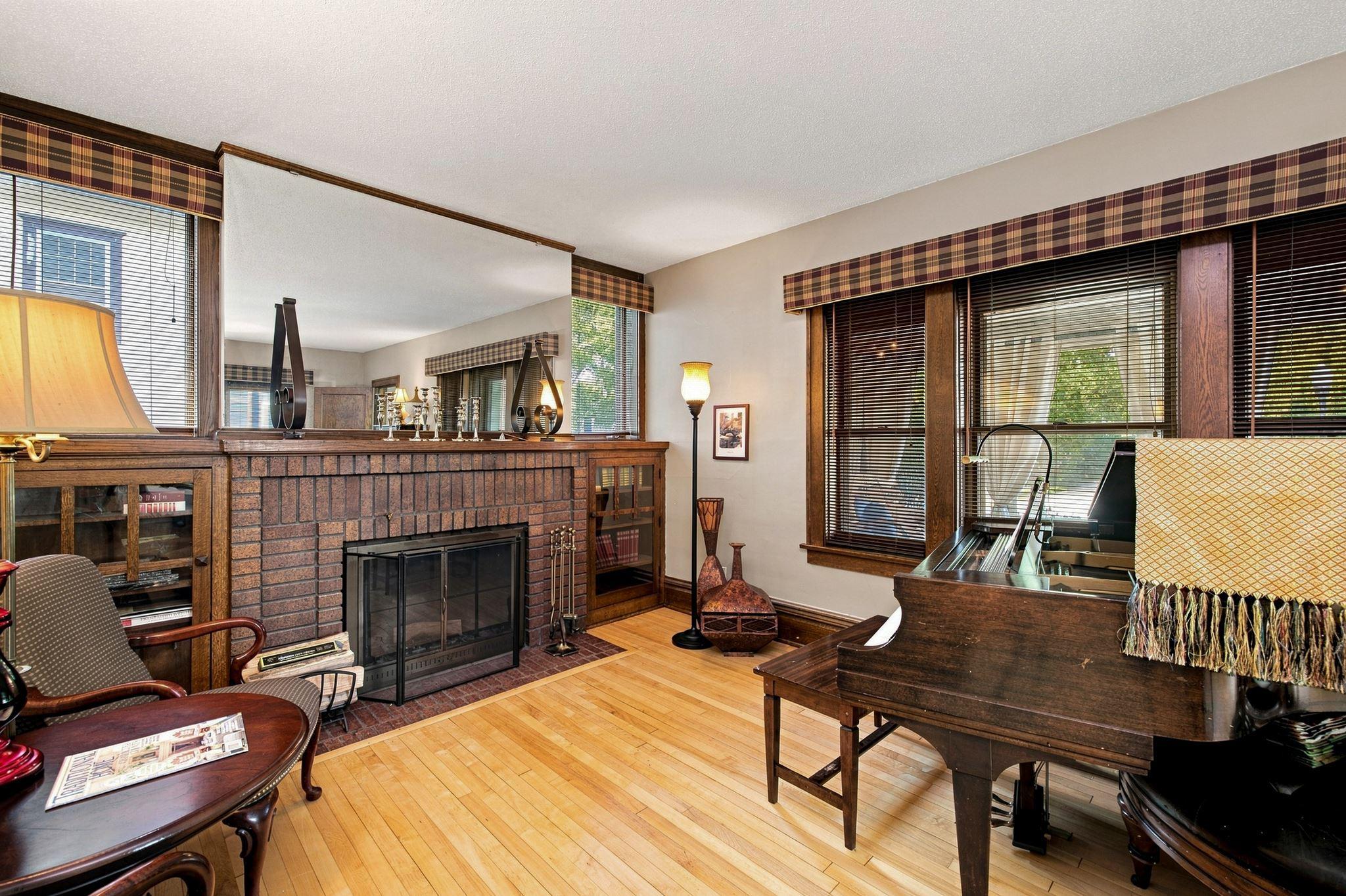 1920 single family home for sale at 1318 7th Street S in Fargo, ND — 3 bed, 2 bath (photo 6 of 45)