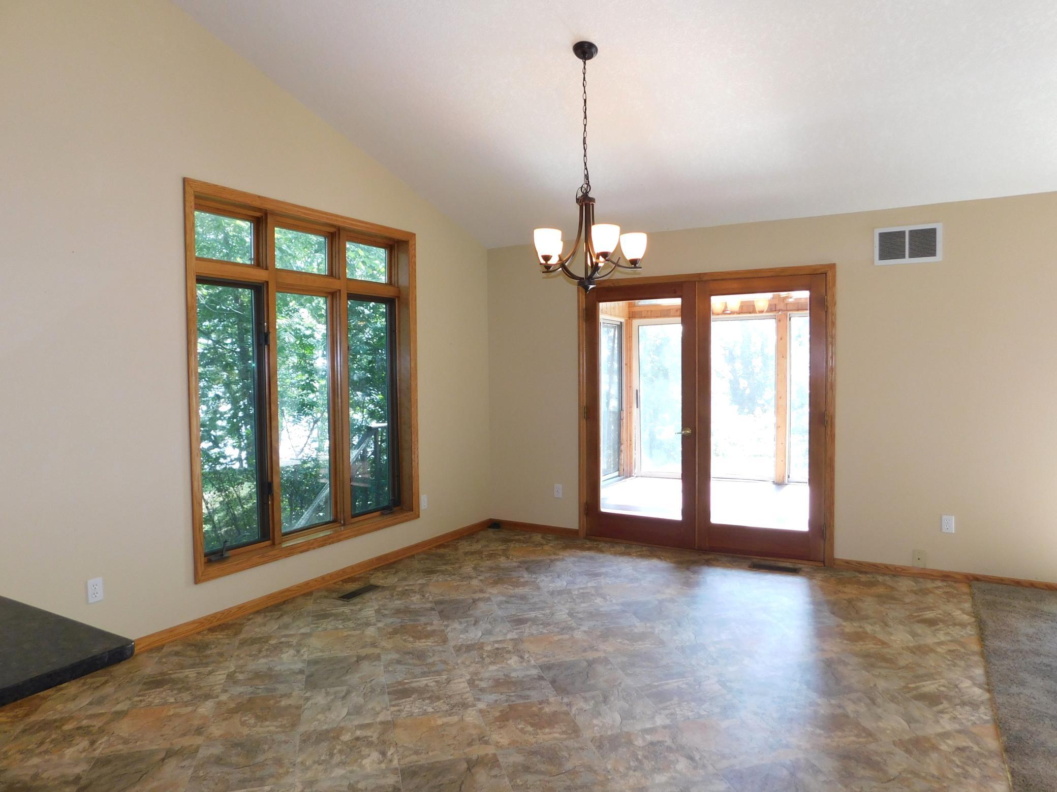 1994 single family home for sale at 21060 Pike Avenue in Aitkin, MN — 2 bed, 3 bath (photo 12 of 67)