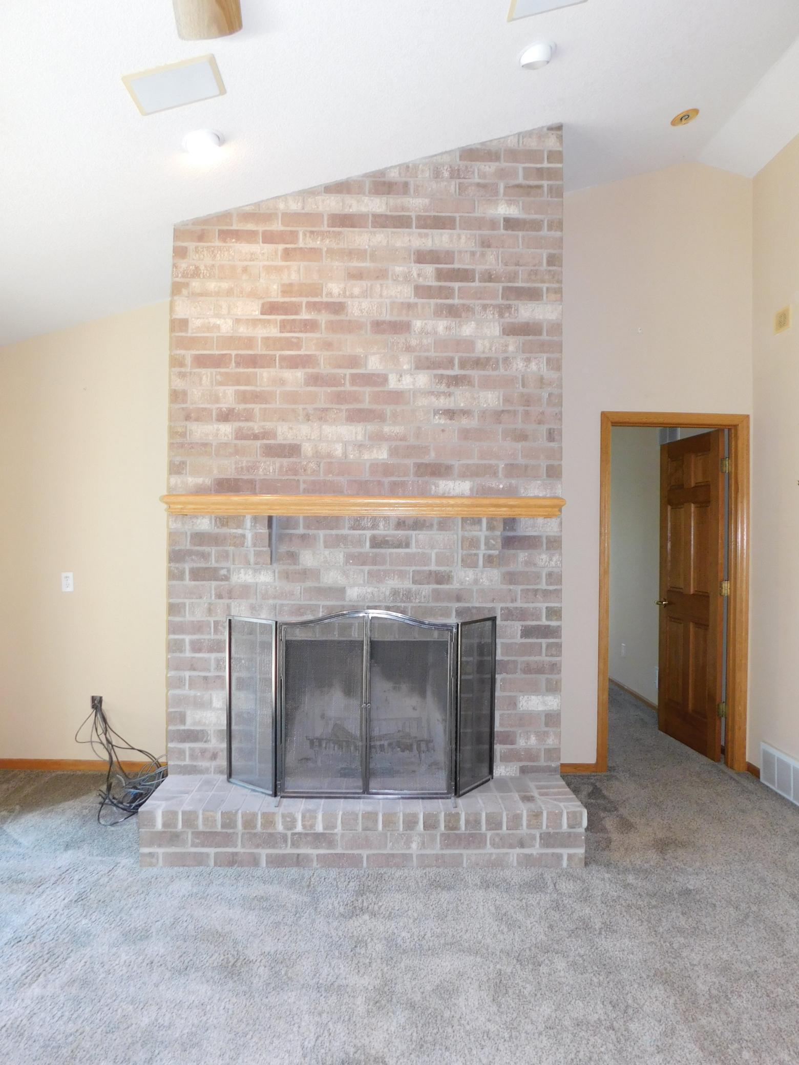 1994 single family home for sale at 21060 Pike Avenue in Aitkin, MN — 2 bed, 3 bath (photo 14 of 67)
