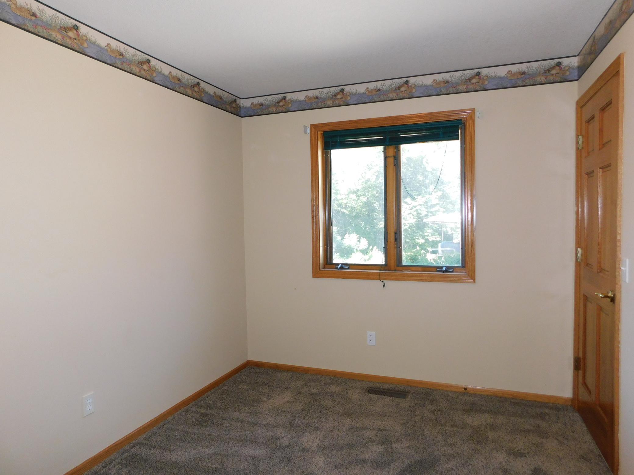 1994 single family home for sale at 21060 Pike Avenue in Aitkin, MN — 2 bed, 3 bath (photo 24 of 67)
