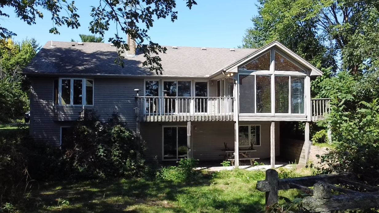 1994 single family home for sale at 21060 Pike Avenue in Aitkin, MN — 2 bed, 3 bath (photo 4 of 67)