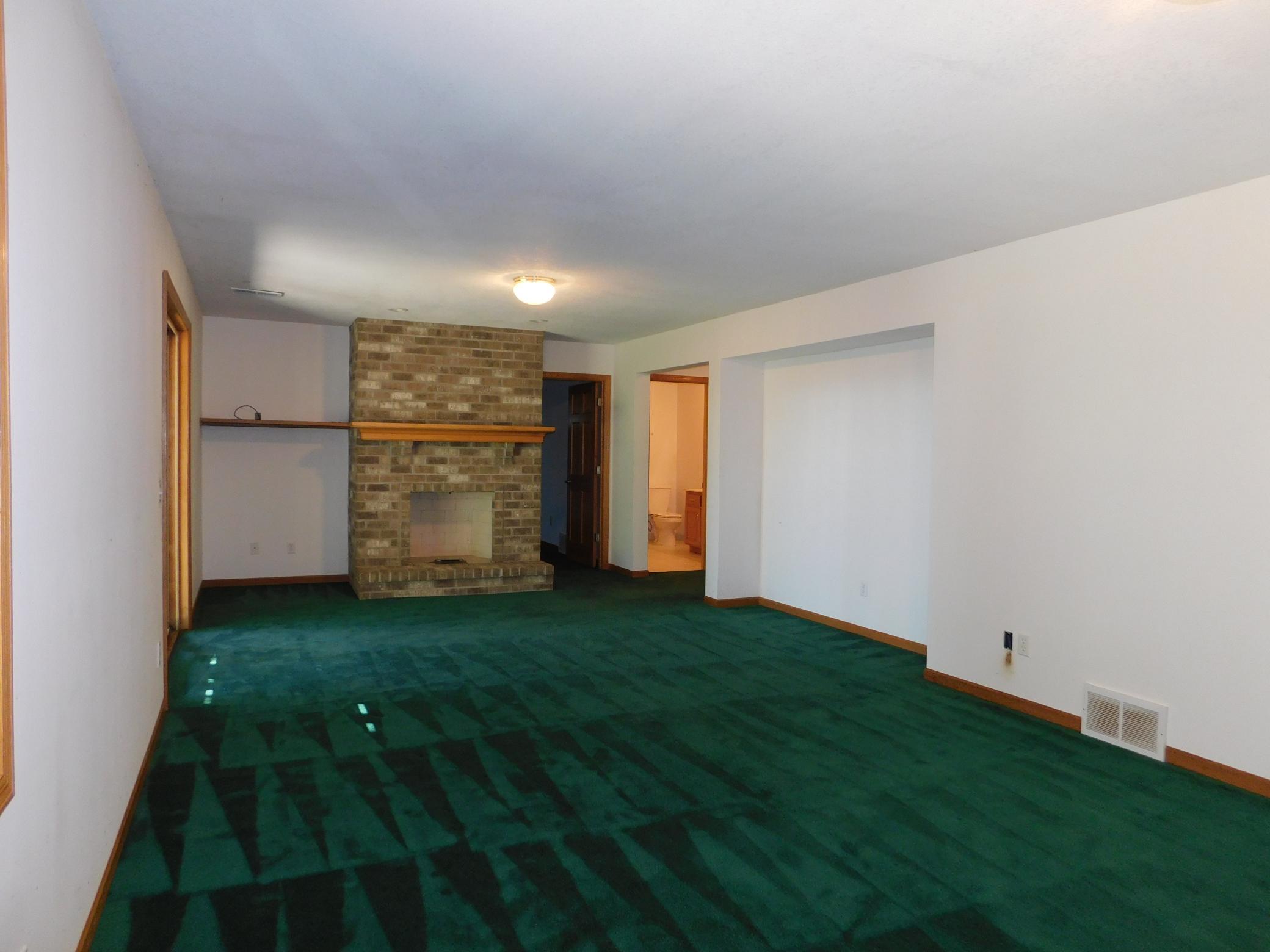 1994 single family home for sale at 21060 Pike Avenue in Aitkin, MN — 2 bed, 3 bath (photo 34 of 67)