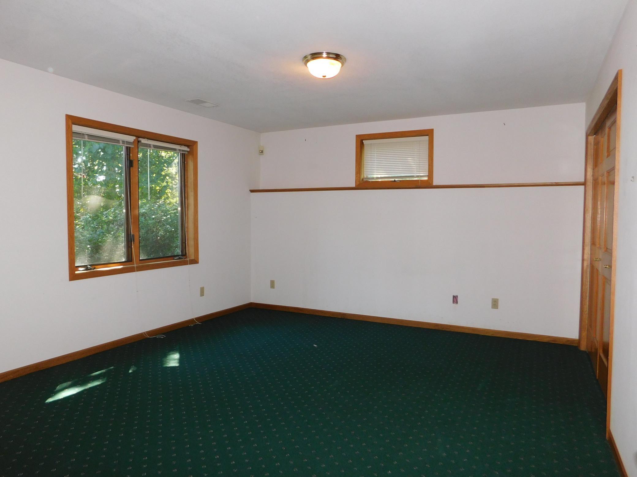 1994 single family home for sale at 21060 Pike Avenue in Aitkin, MN — 2 bed, 3 bath (photo 36 of 67)