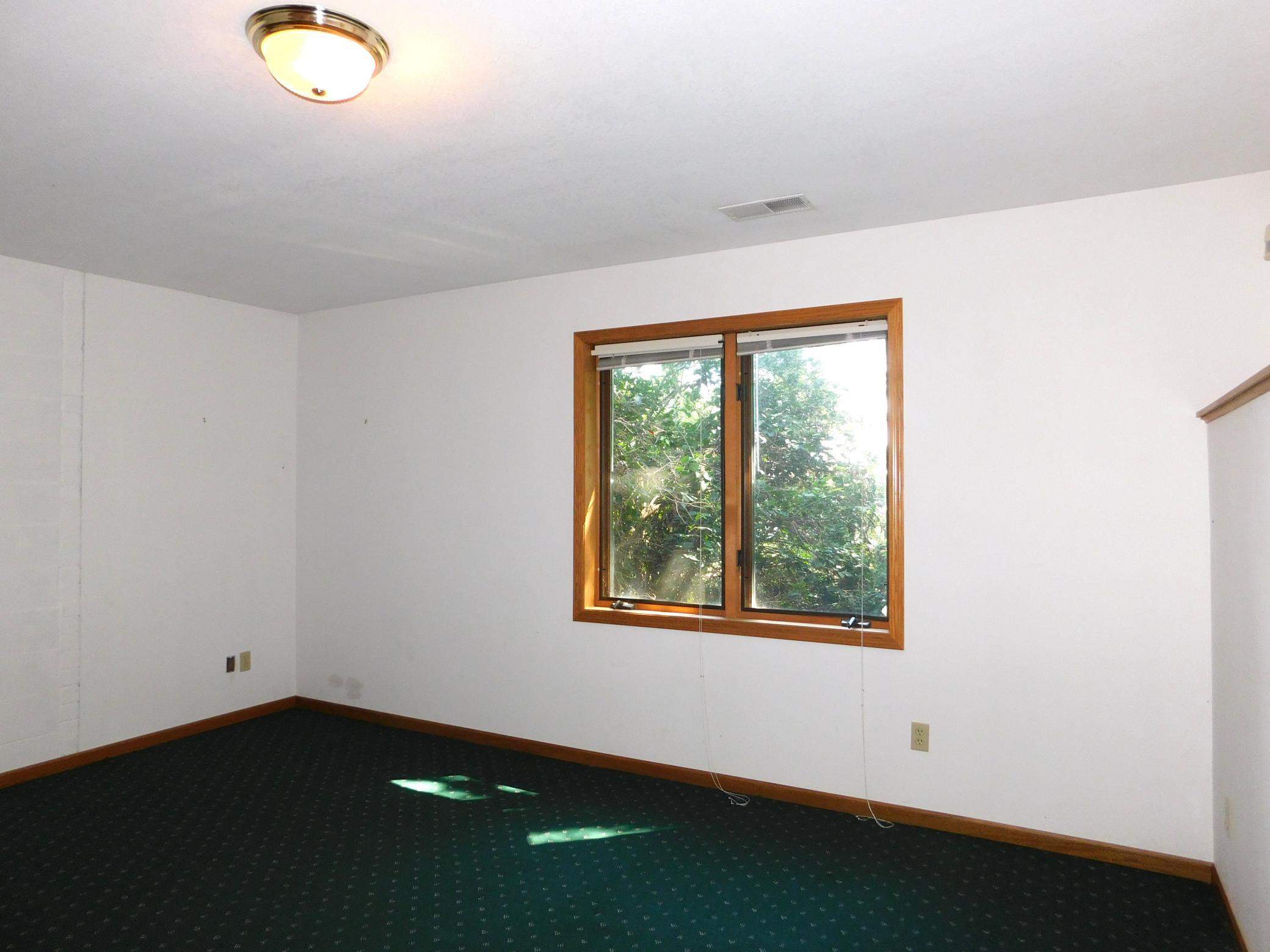 1994 single family home for sale at 21060 Pike Avenue in Aitkin, MN — 2 bed, 3 bath (photo 37 of 67)