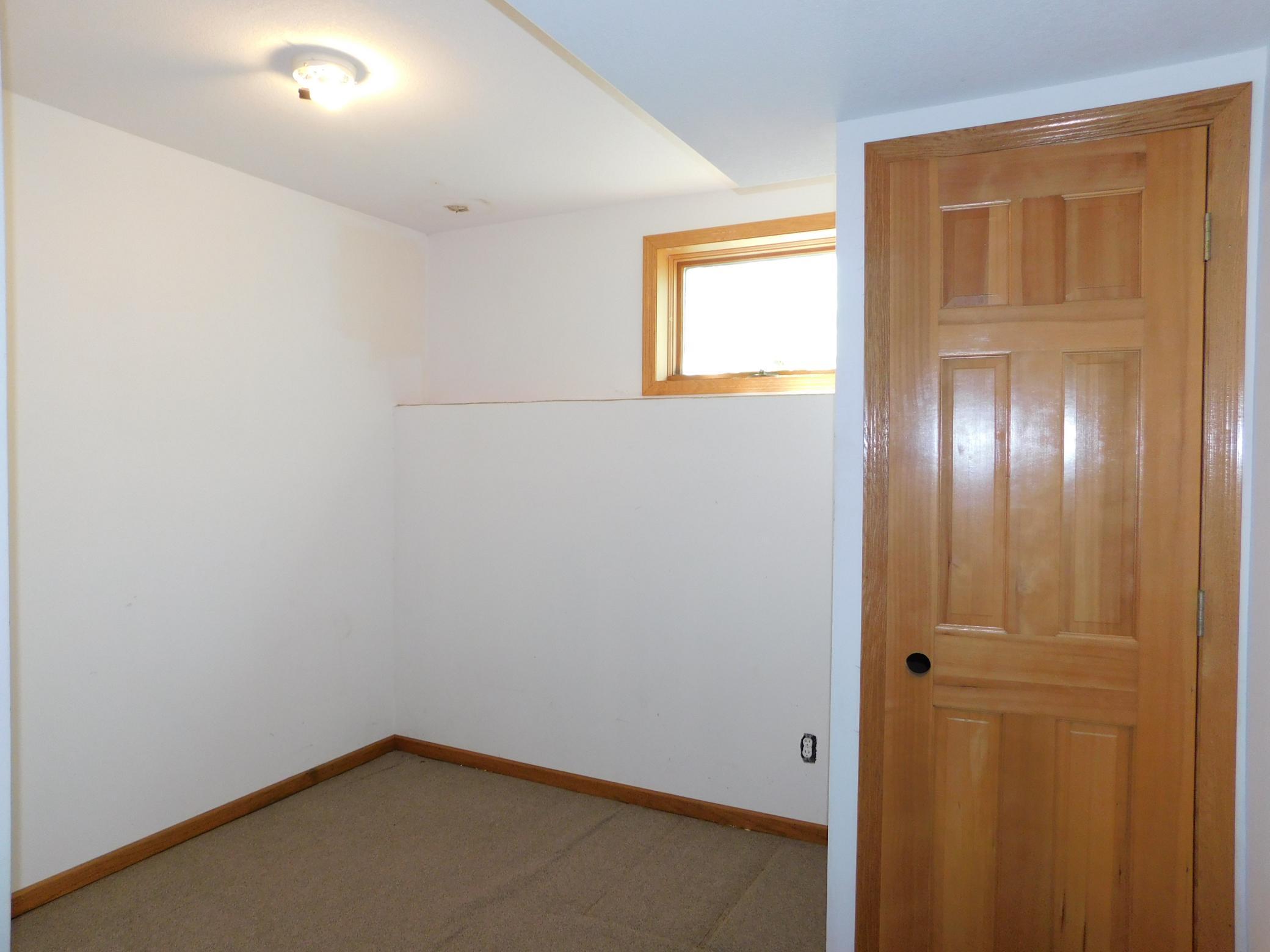 1994 single family home for sale at 21060 Pike Avenue in Aitkin, MN — 2 bed, 3 bath (photo 41 of 67)