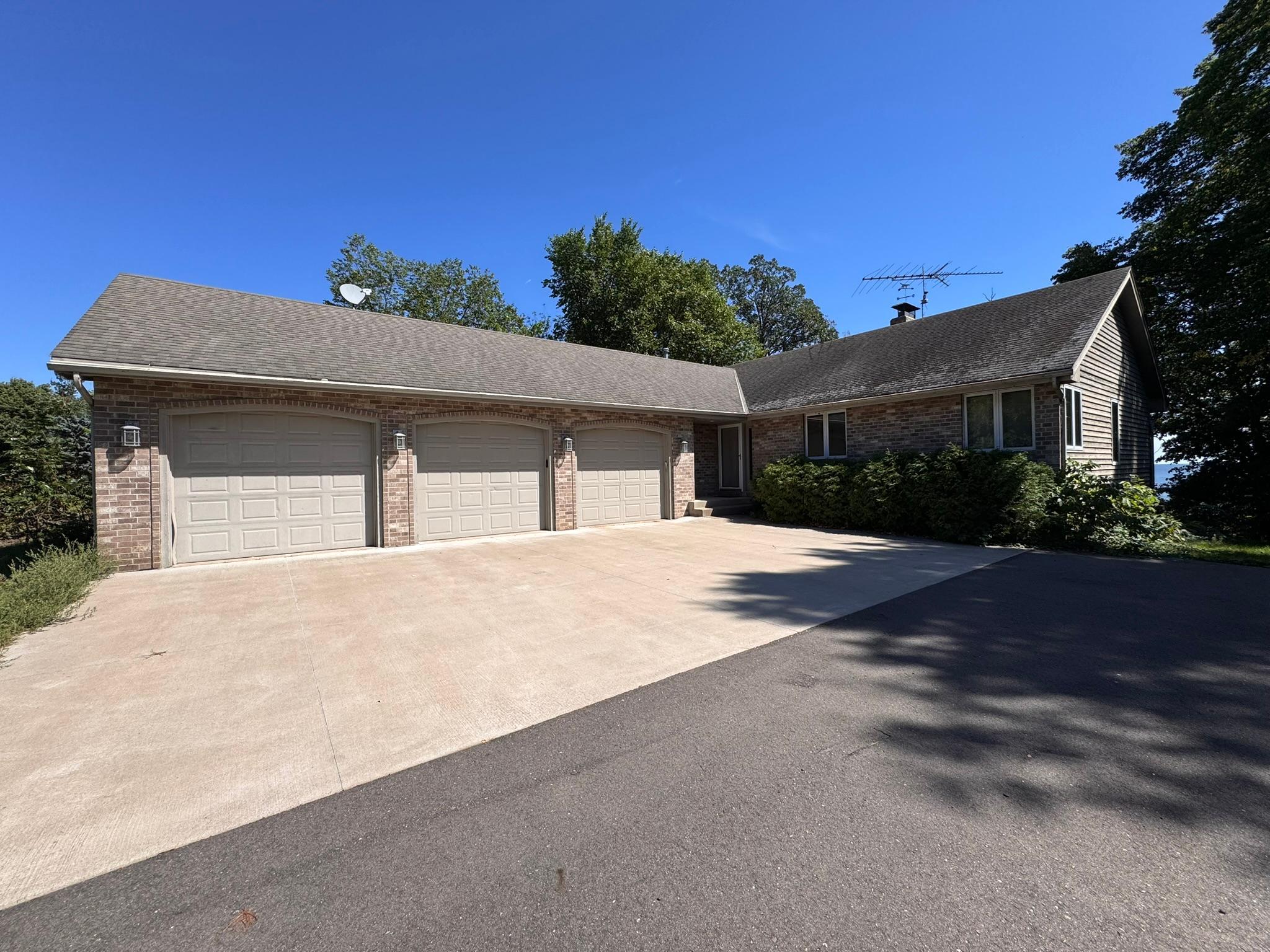 1994 single family home for sale at 21060 Pike Avenue in Aitkin, MN — 2 bed, 3 bath (photo 53 of 67)