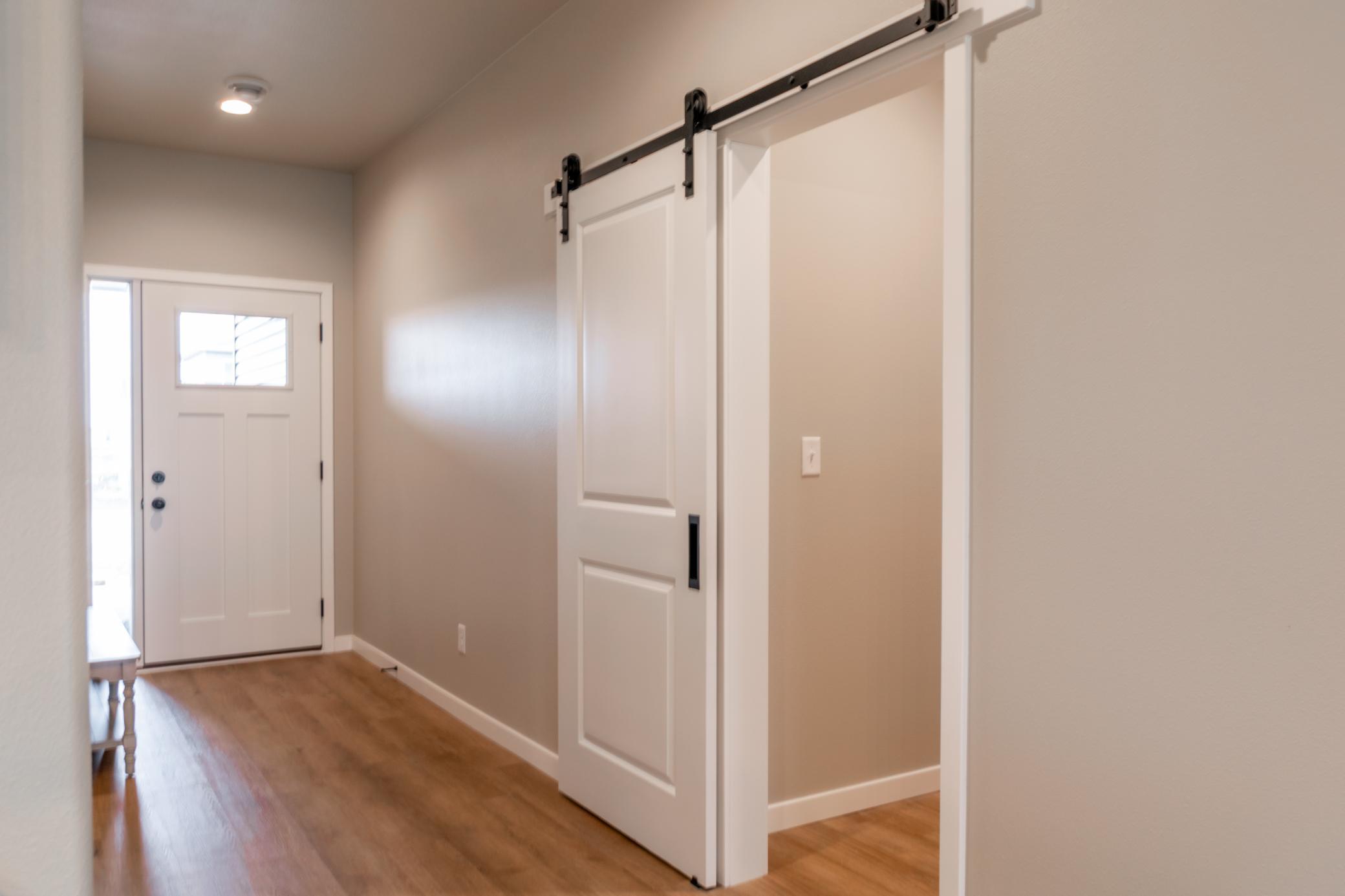 2026 single family home for sale at 2610 37th Avenue S in Moorhead, MN — 2 bed, 2 bath (photo 3 of 20)