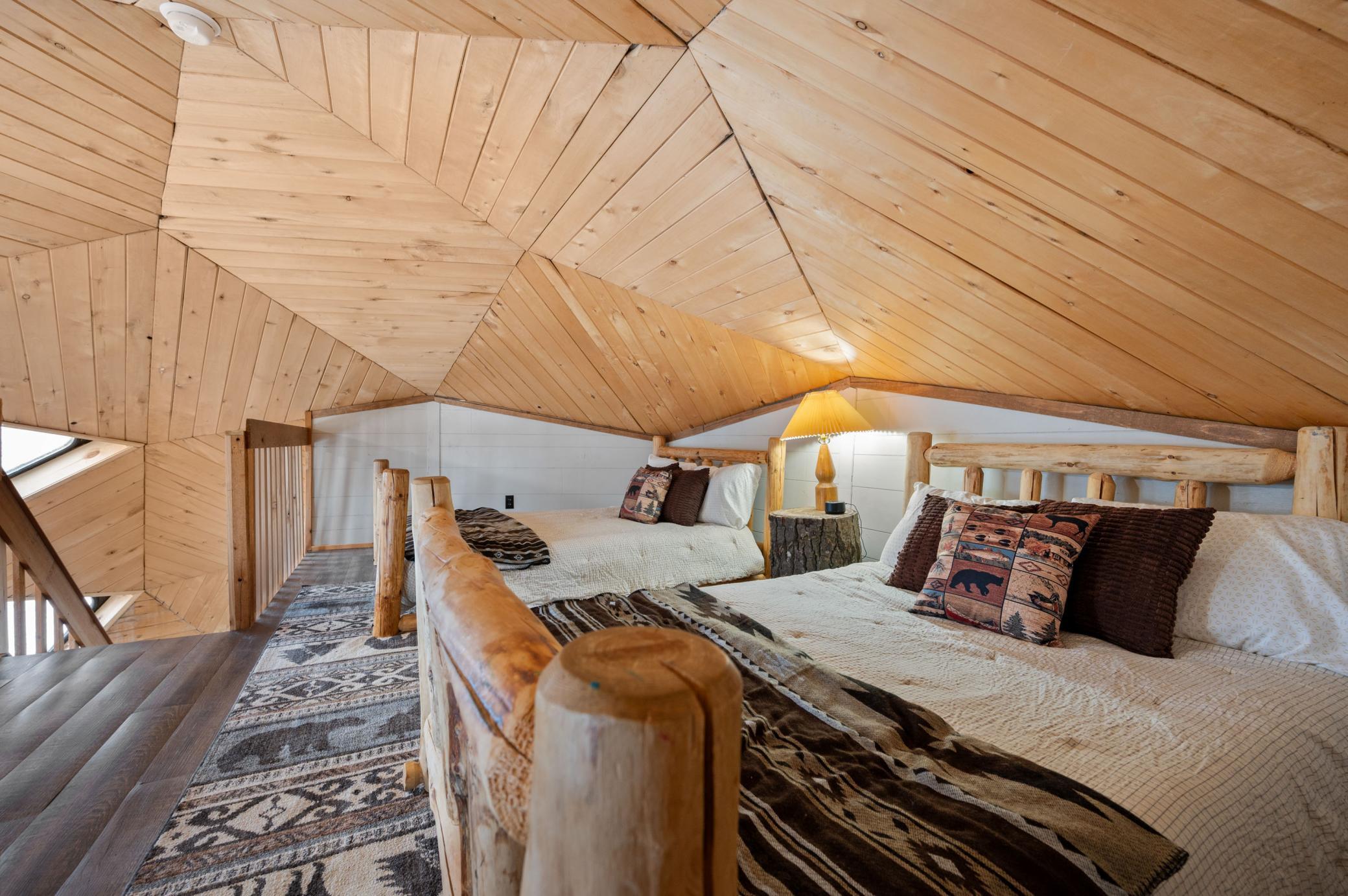 1959 single family home for sale at 24871 E Long Lake Road in Bigfork, MN — 2 bed, 1 bath (photo 22 of 58)
